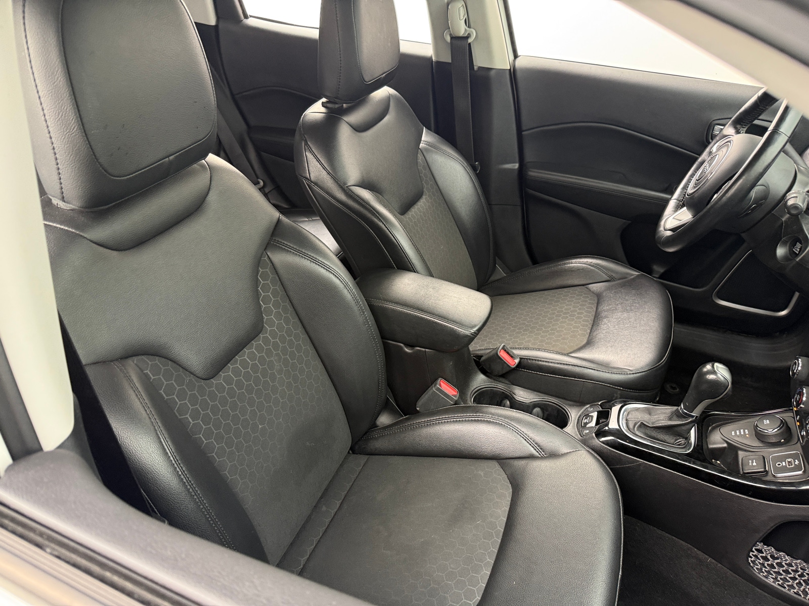 Thumbnail: 2018 Jeep Compass - 2