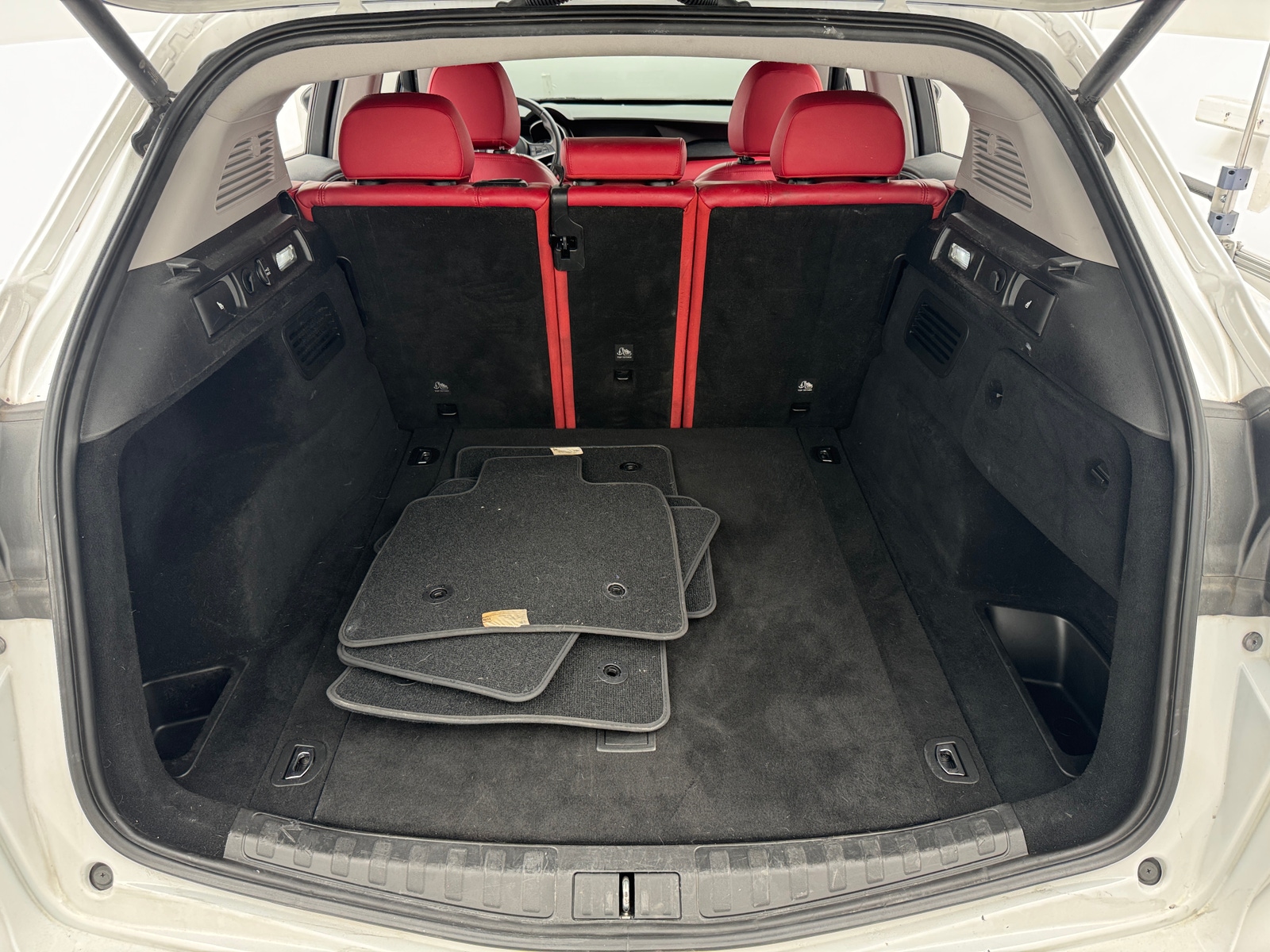 Thumbnail: 2019 Alfa Romeo Stelvio - 6