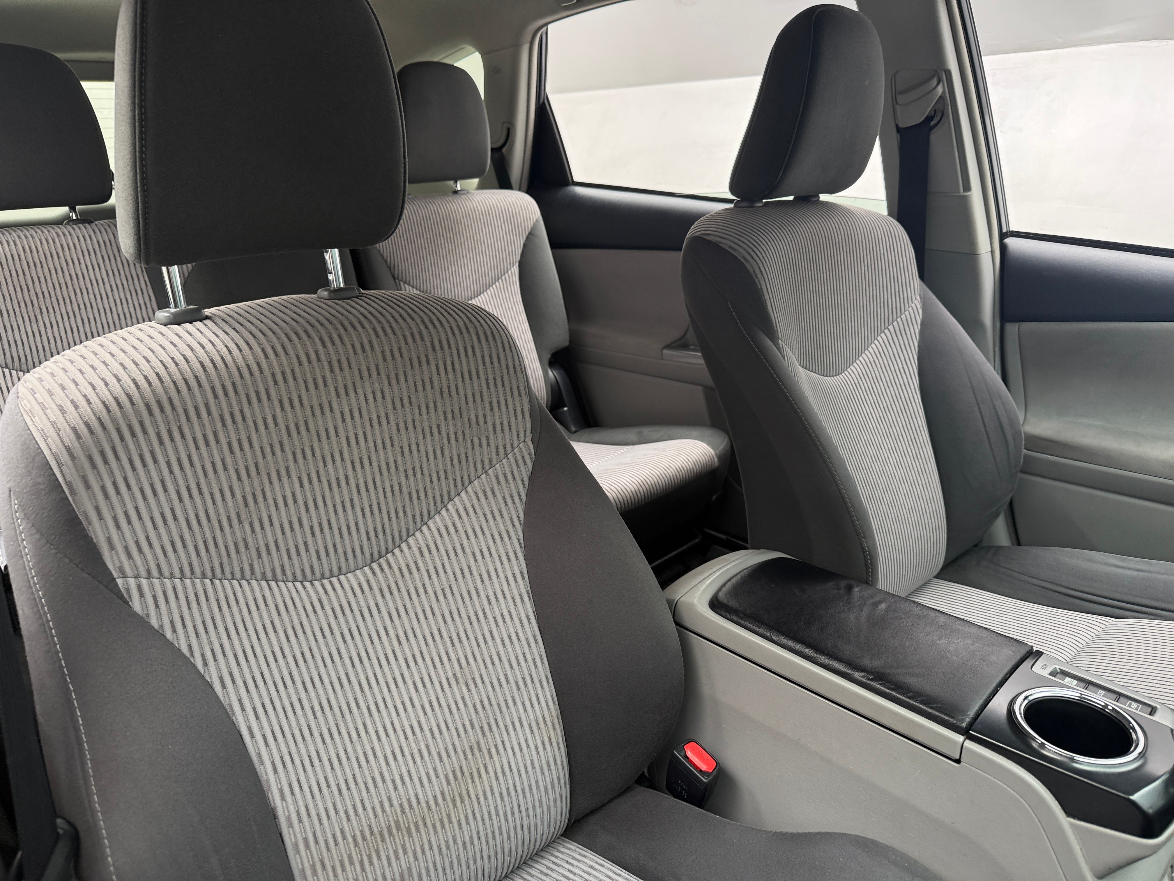 2016 Toyota Prius v
