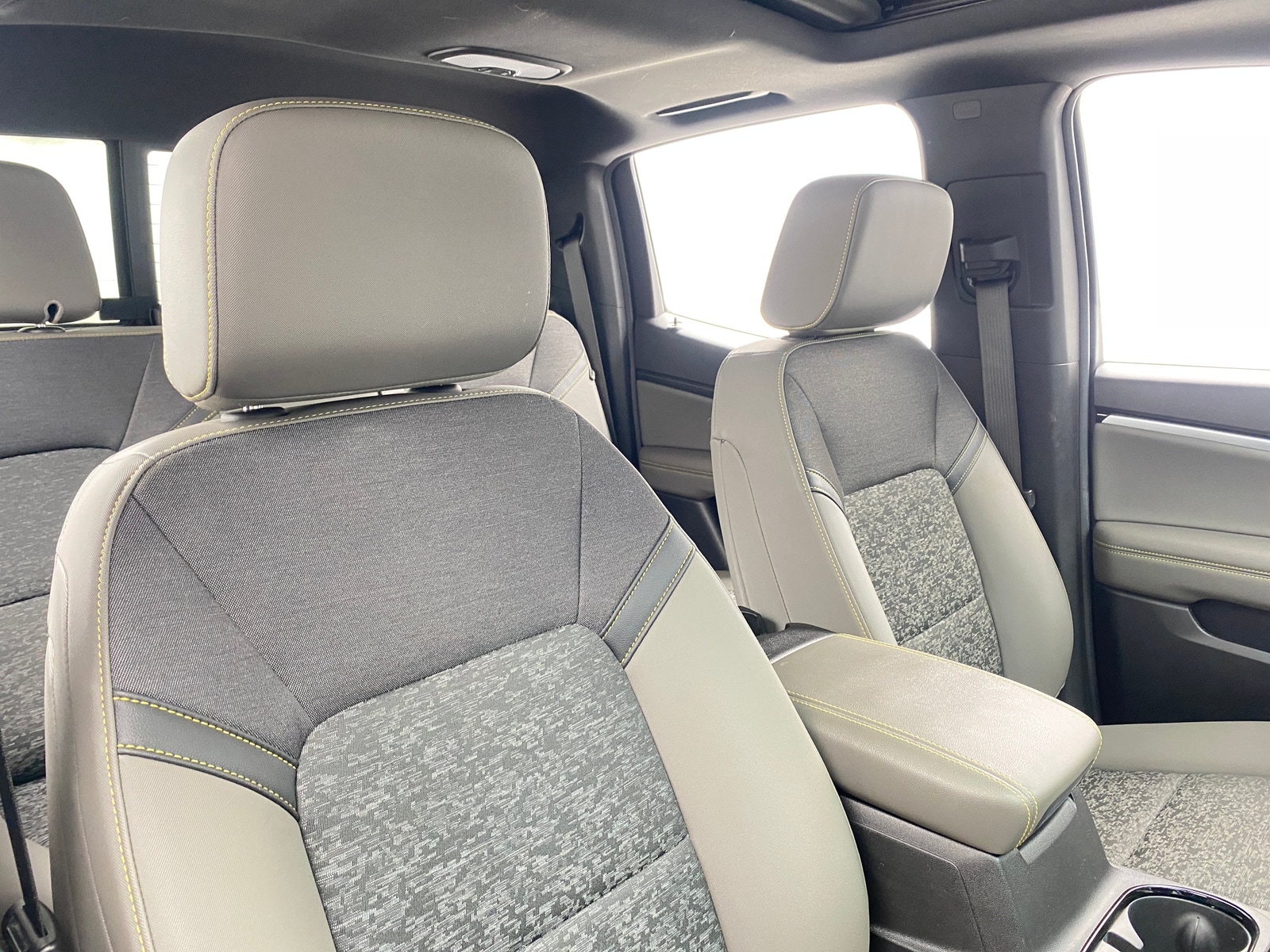 Thumbnail: 2024 Chevrolet Colorado - 2