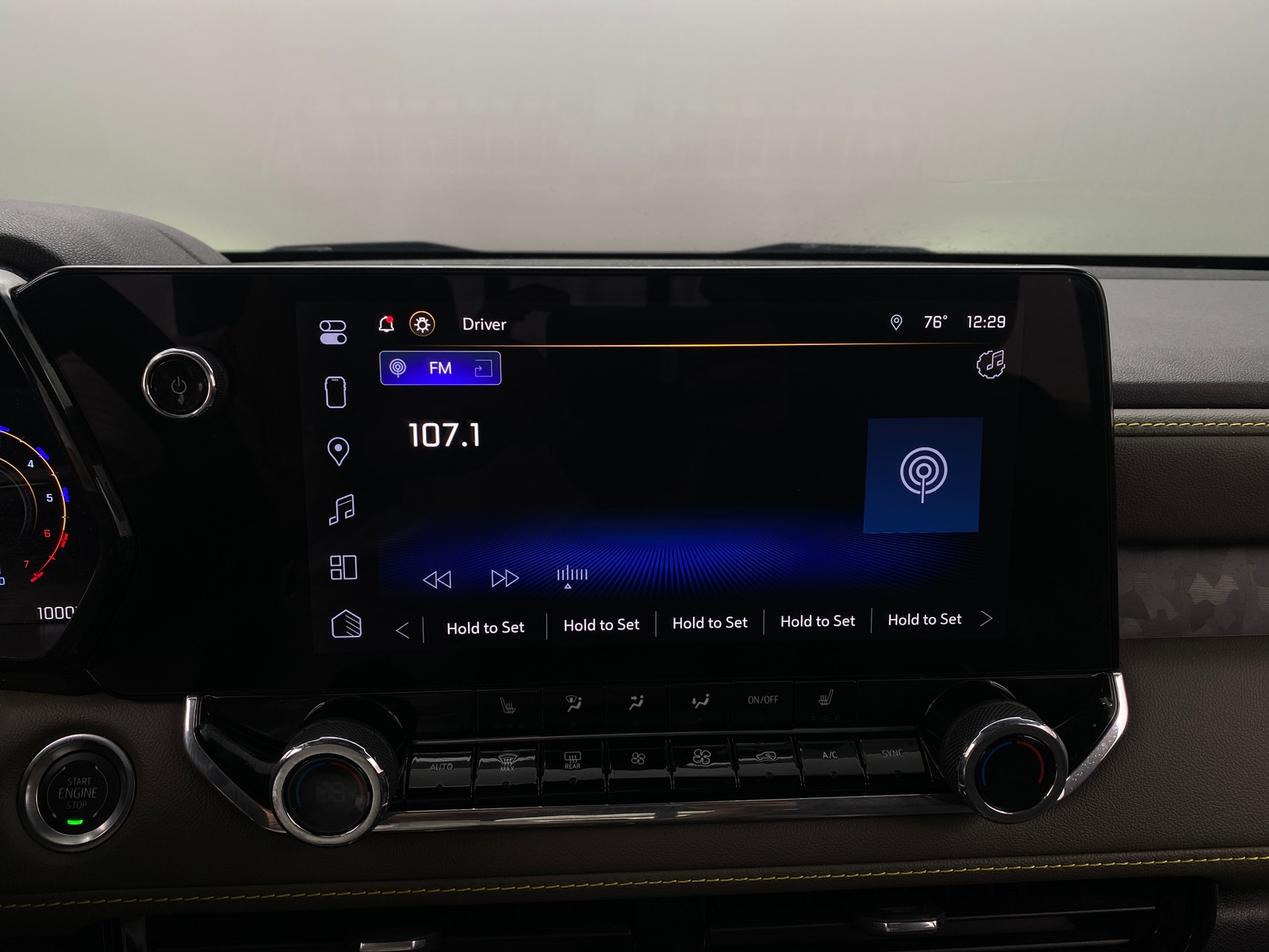 Thumbnail: 2024 Chevrolet Colorado - 4