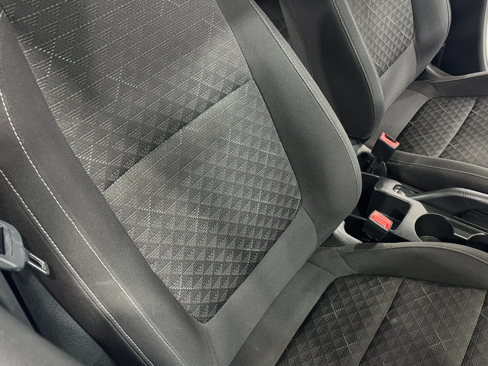 Thumbnail: 2022 Kia Rio - 2