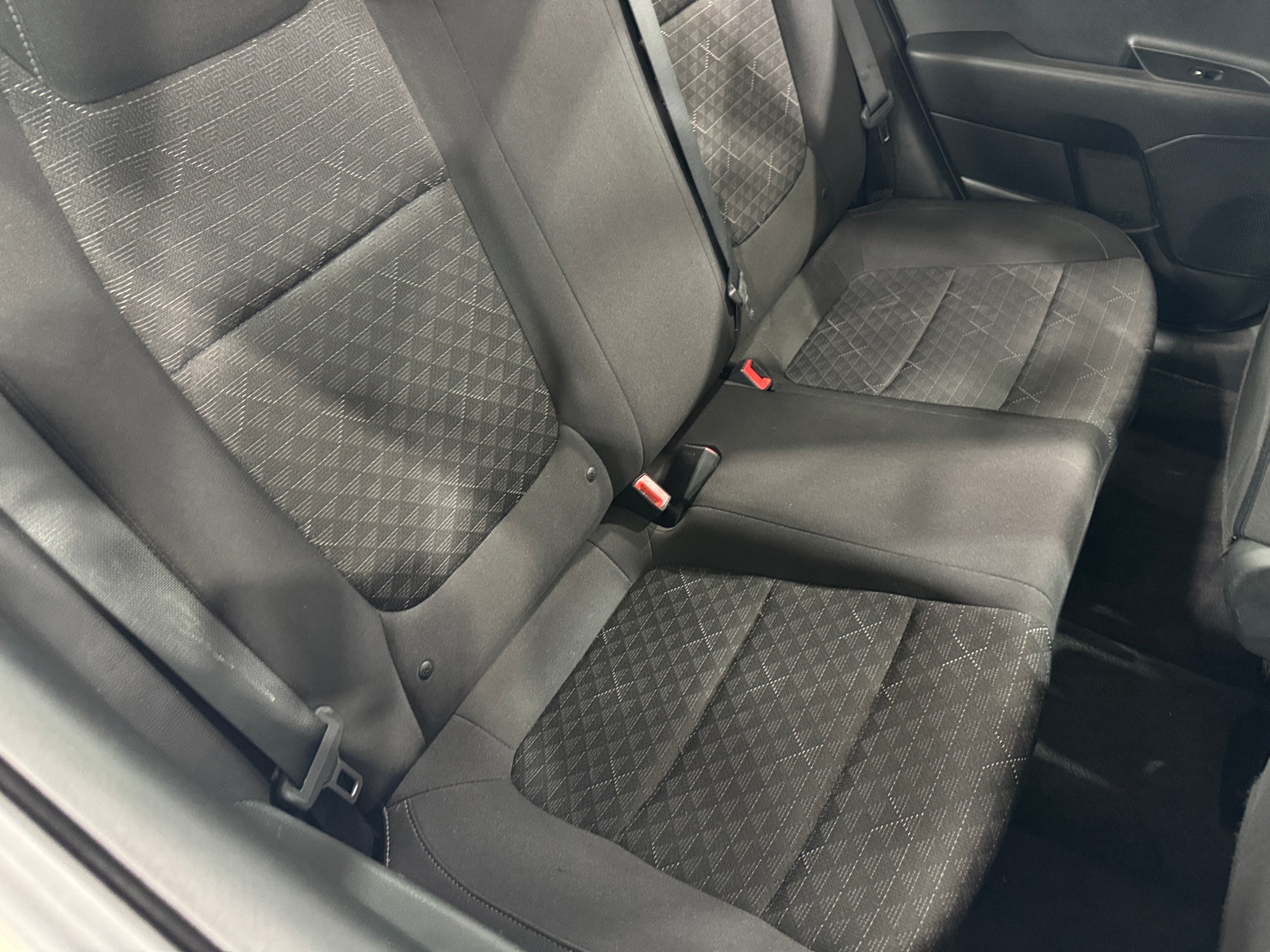 Thumbnail: 2022 Kia Rio - 6