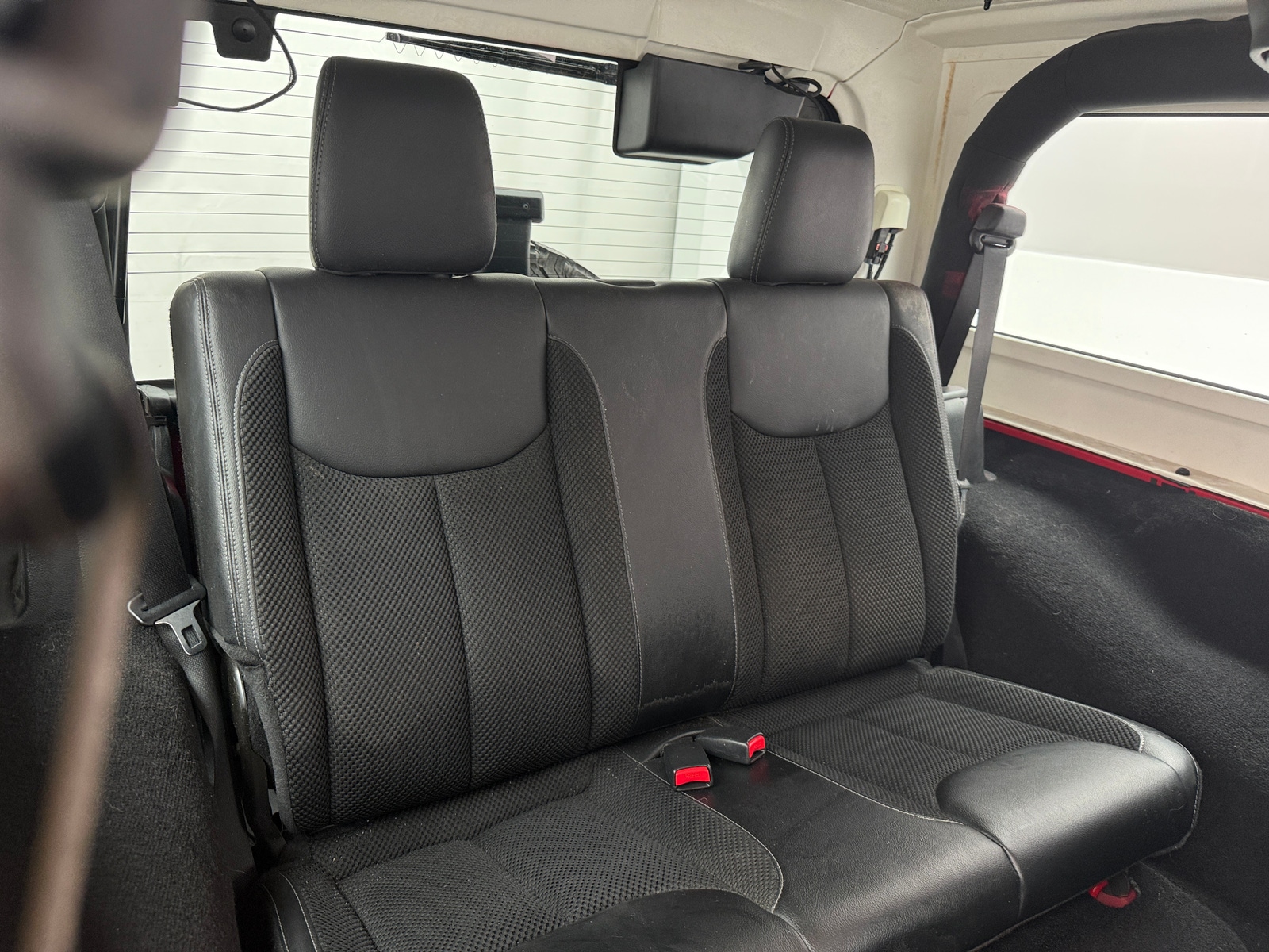 Thumbnail: 2017 Jeep Wrangler - 5