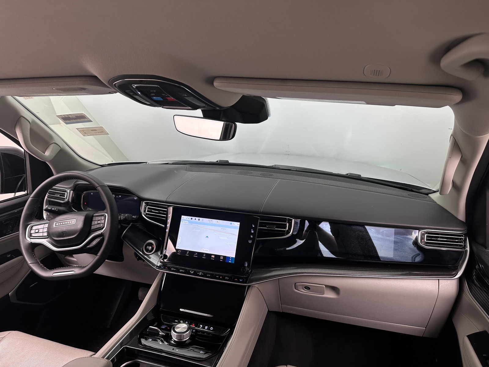 Thumbnail: 2024 Jeep Wagoneer - 2