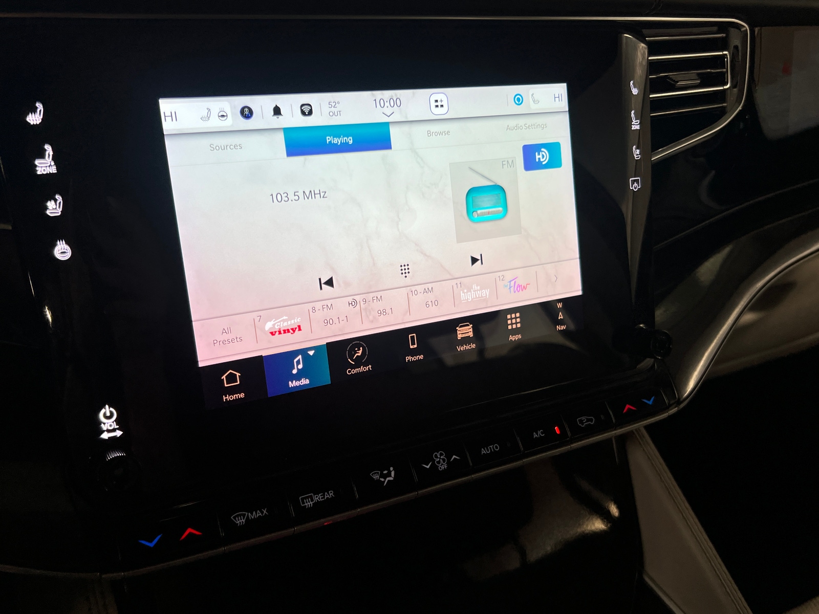 Thumbnail: 2024 Jeep Wagoneer - 3