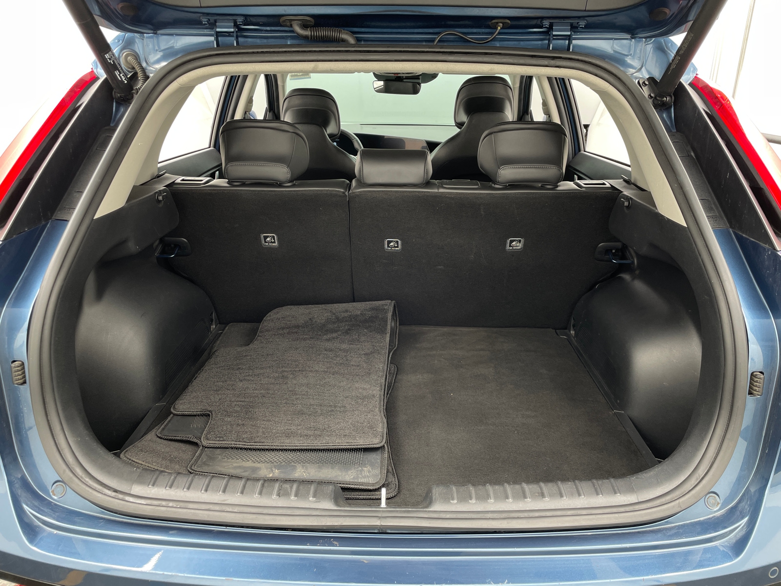 Thumbnail: 2025 Kia Niro - 6