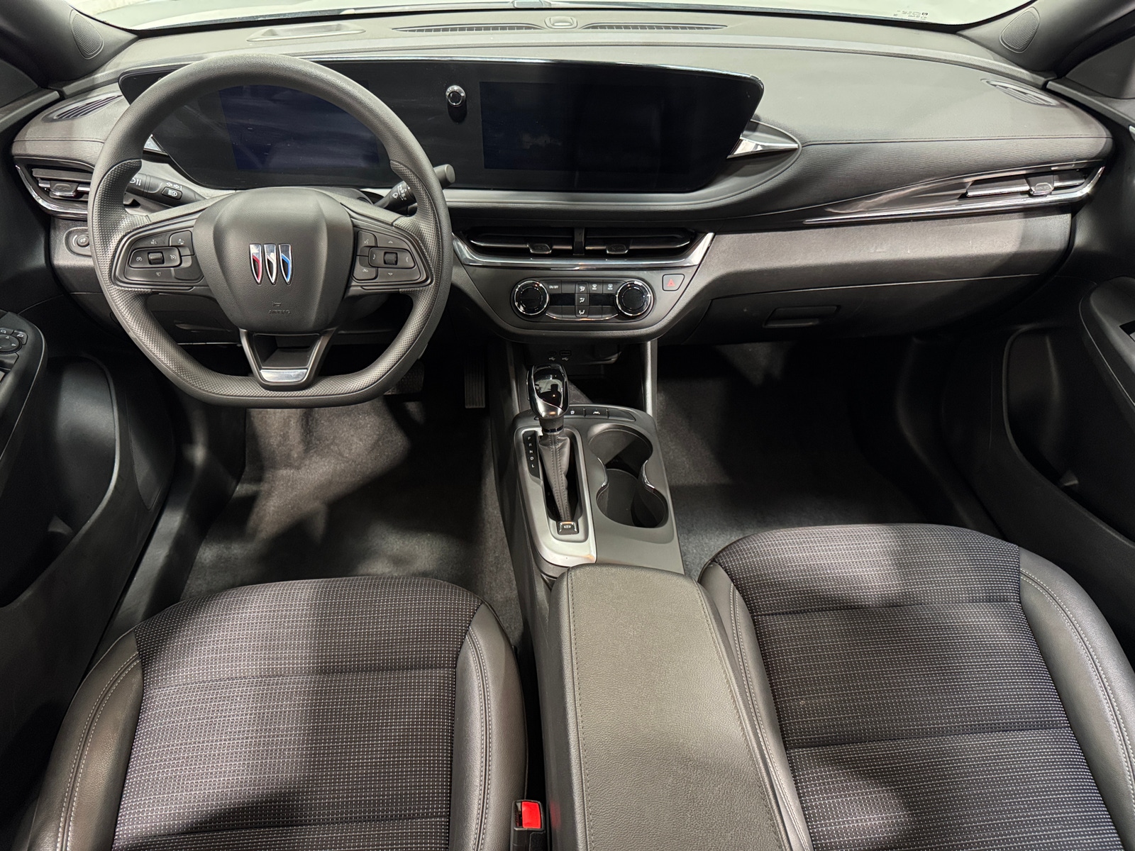 Thumbnail: 2025 Buick Envista - 3