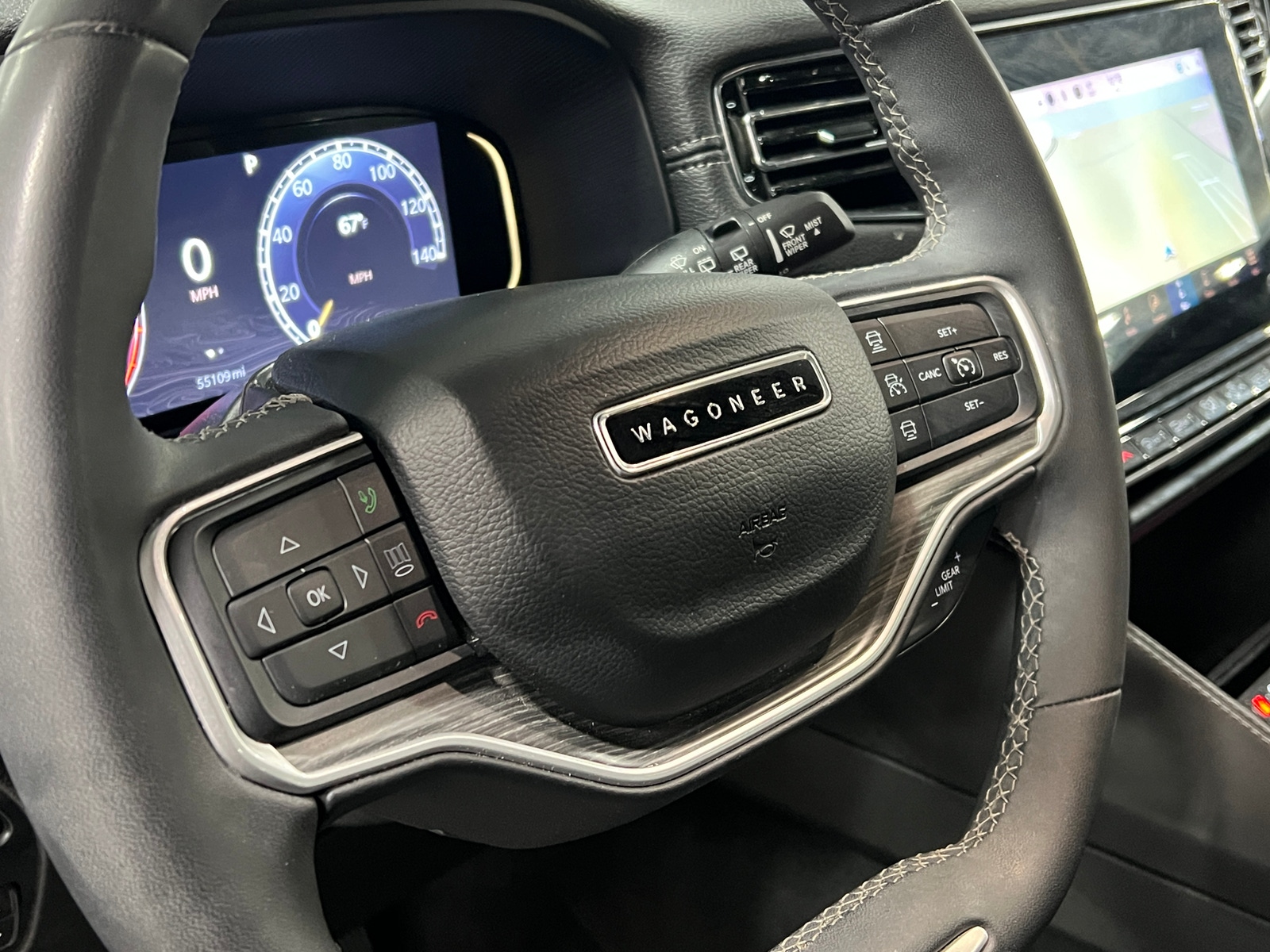 Thumbnail: 2024 Jeep Wagoneer - 4