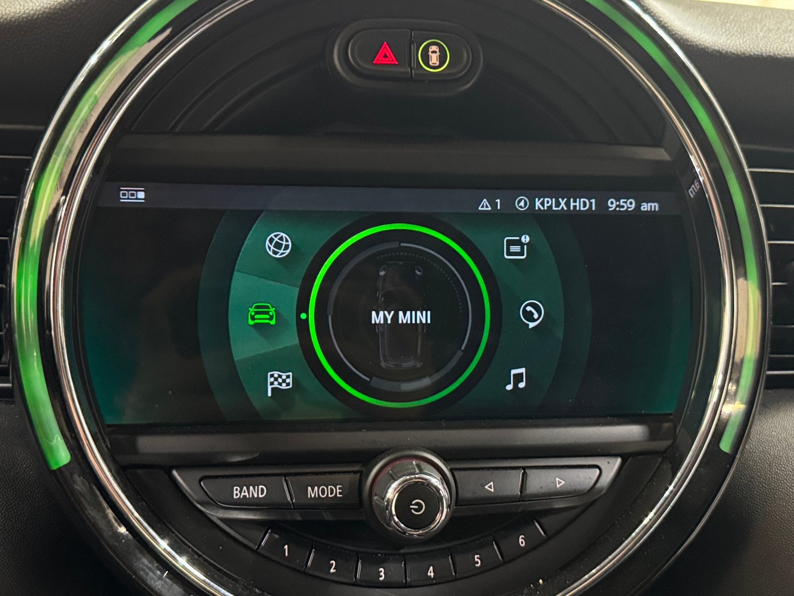 Thumbnail: 2021 MINI Cooper Hardtop - 3