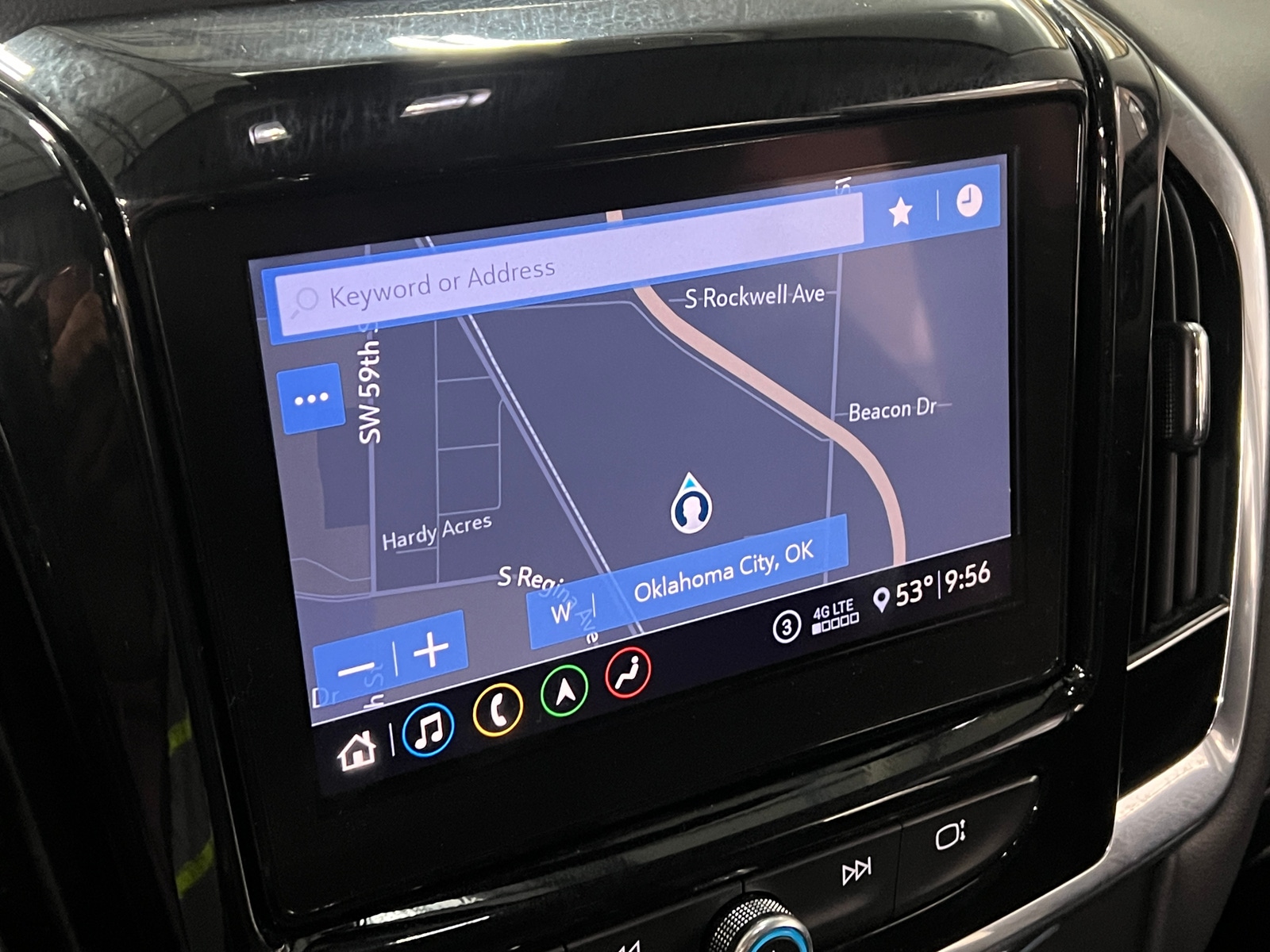 Thumbnail: 2020 Chevrolet Traverse - 3