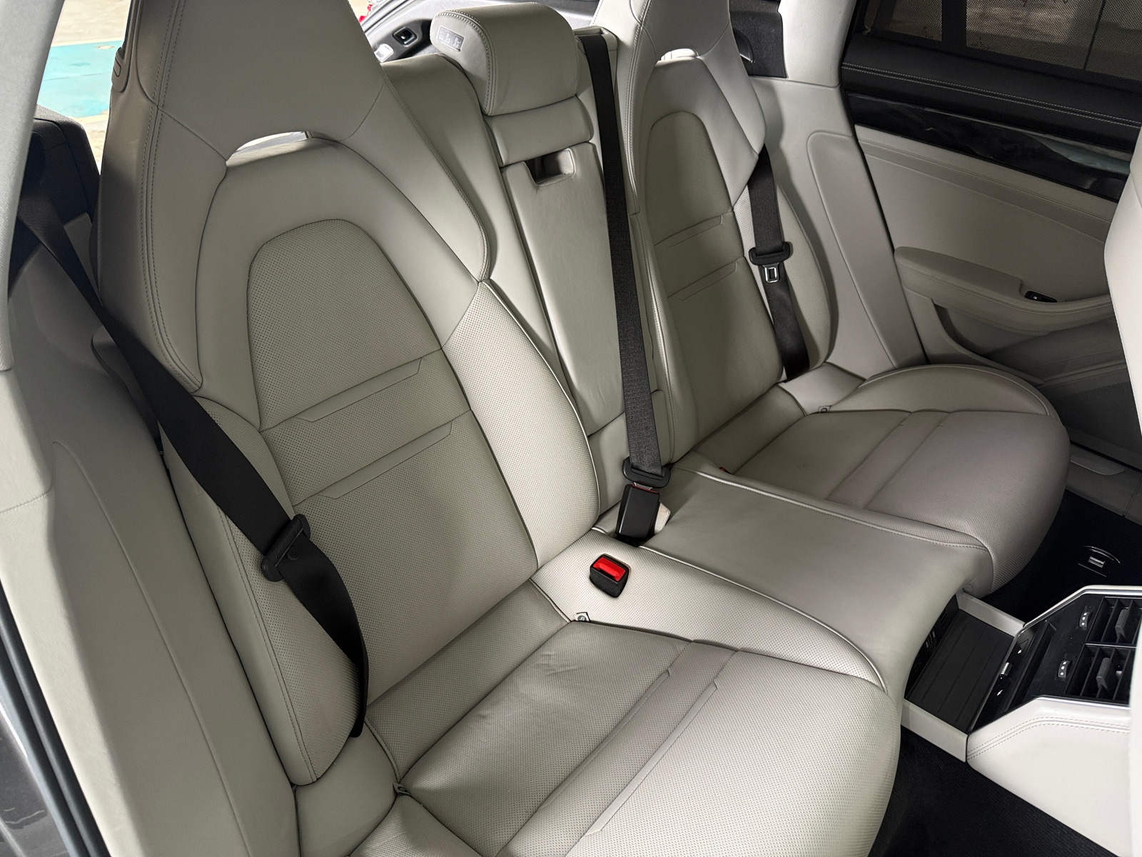 Thumbnail: 2018 Porsche Panamera - 5