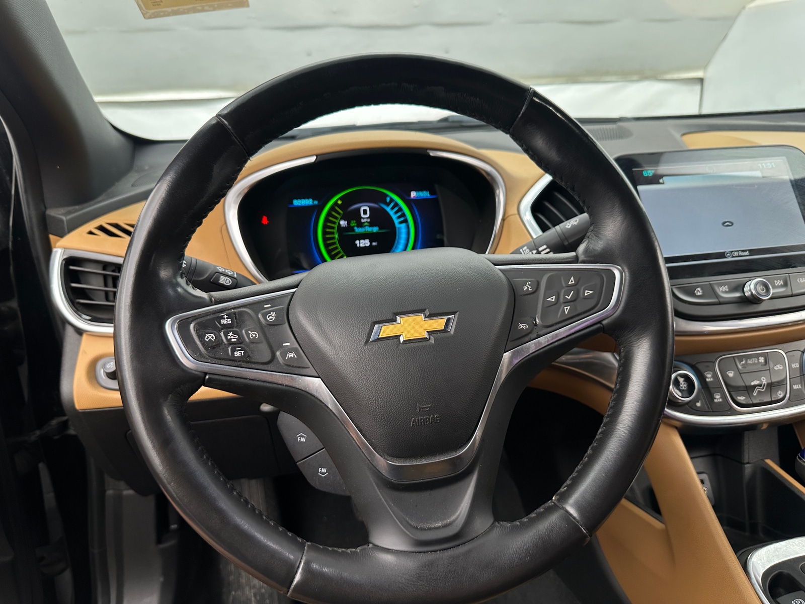 Thumbnail: 2018 Chevrolet Volt - 4