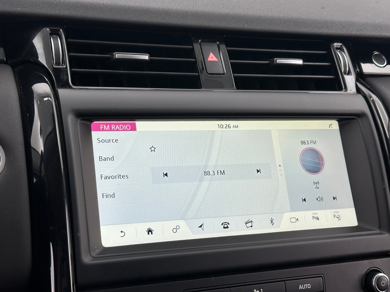 Thumbnail: 2019 Land Rover Discovery - 3