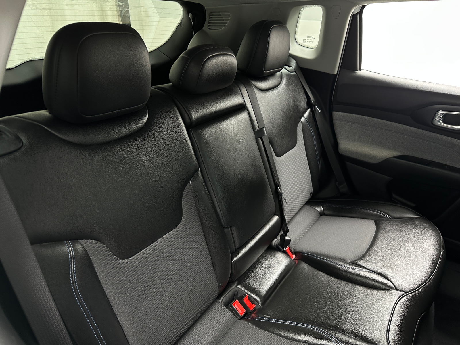 Thumbnail: 2022 Jeep Compass - 6