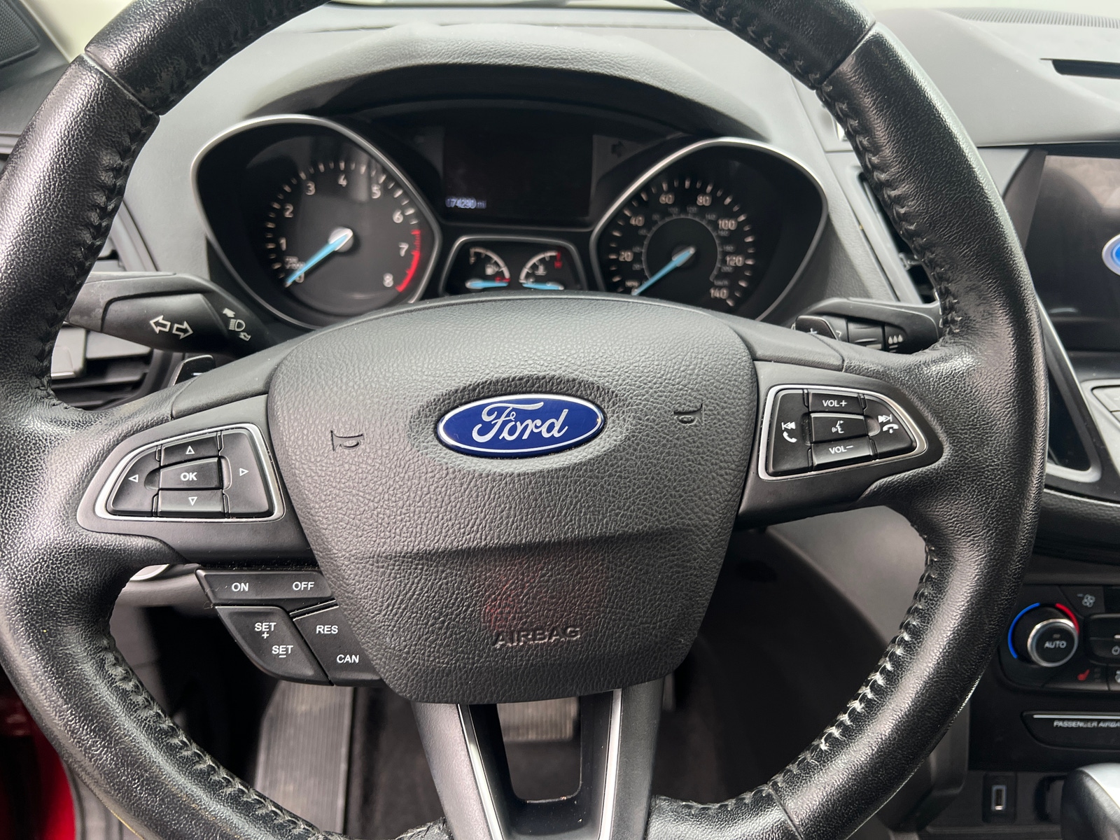 Thumbnail: 2017 Ford Escape - 5