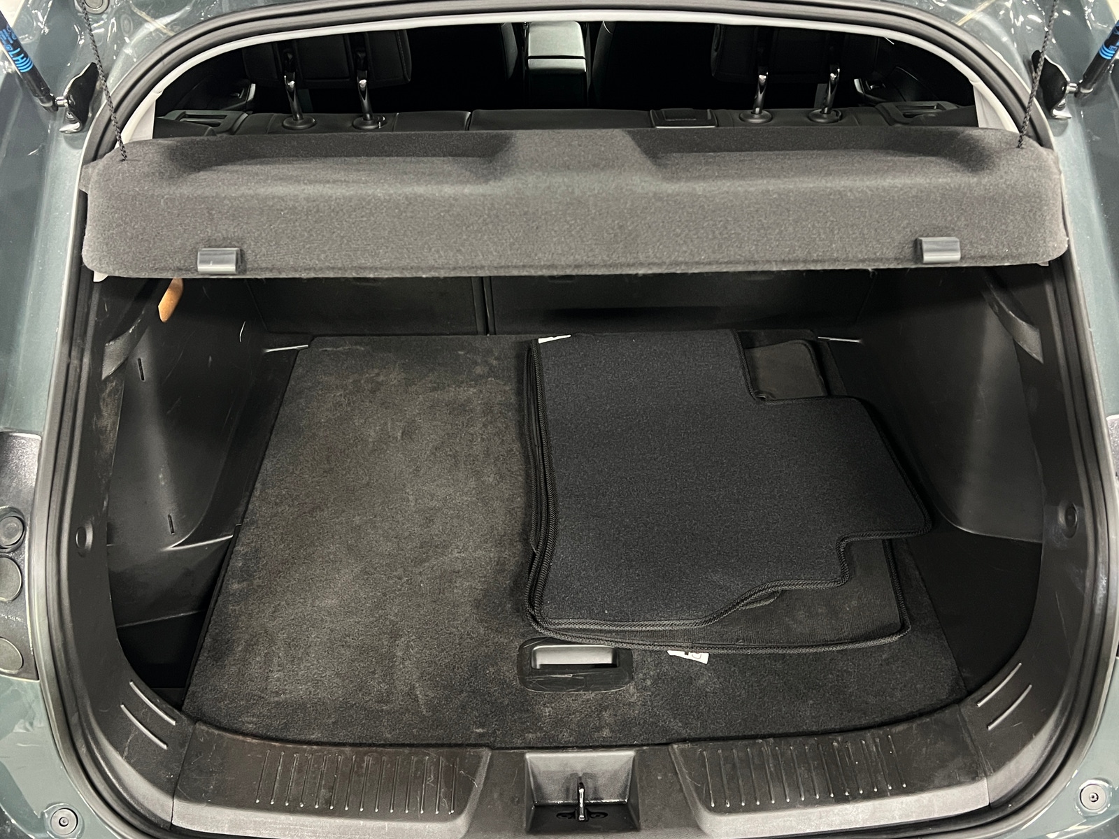 Thumbnail: 2025 Chevrolet Trax - 7