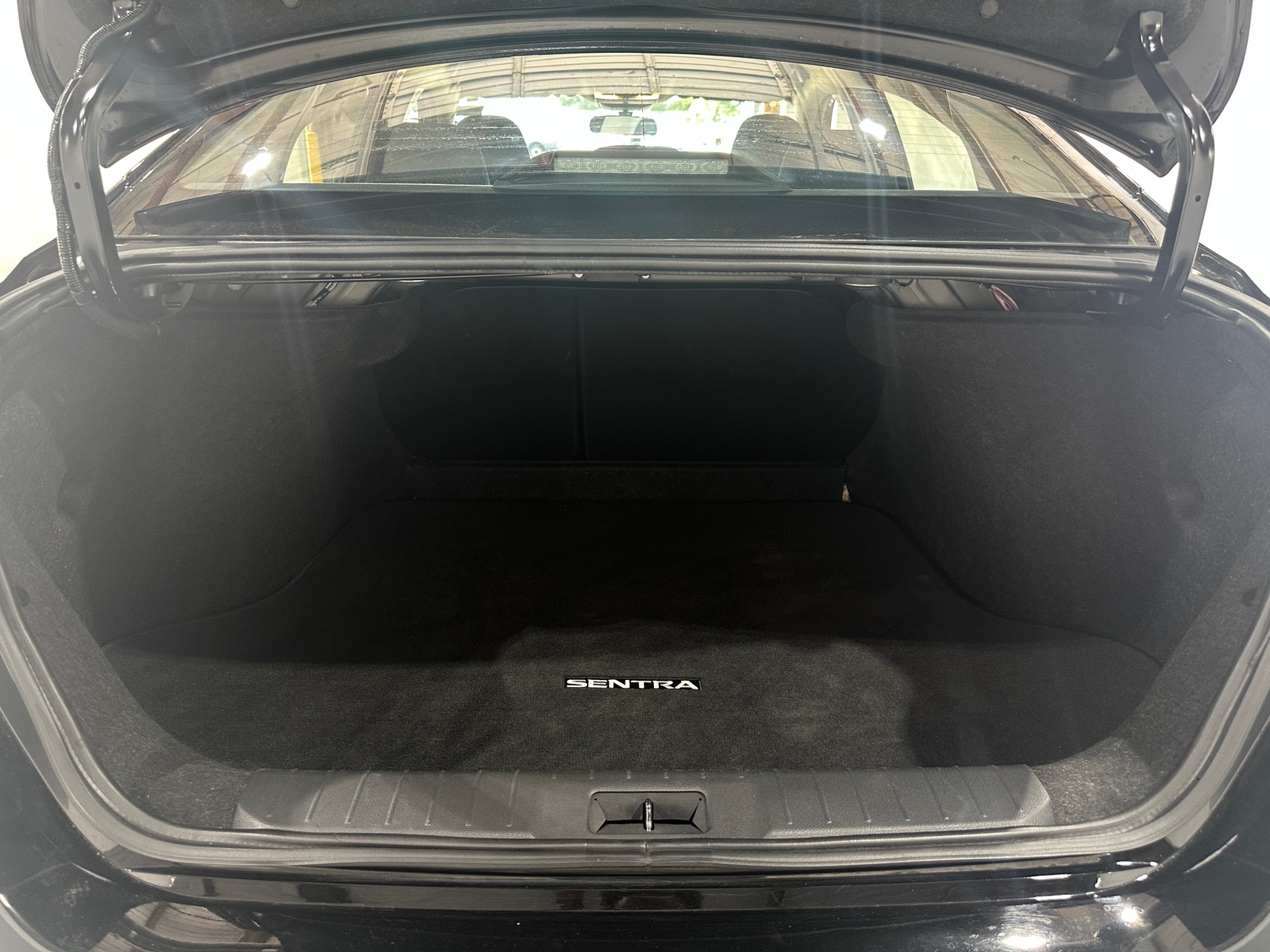 Thumbnail: 2023 Nissan Sentra - 7