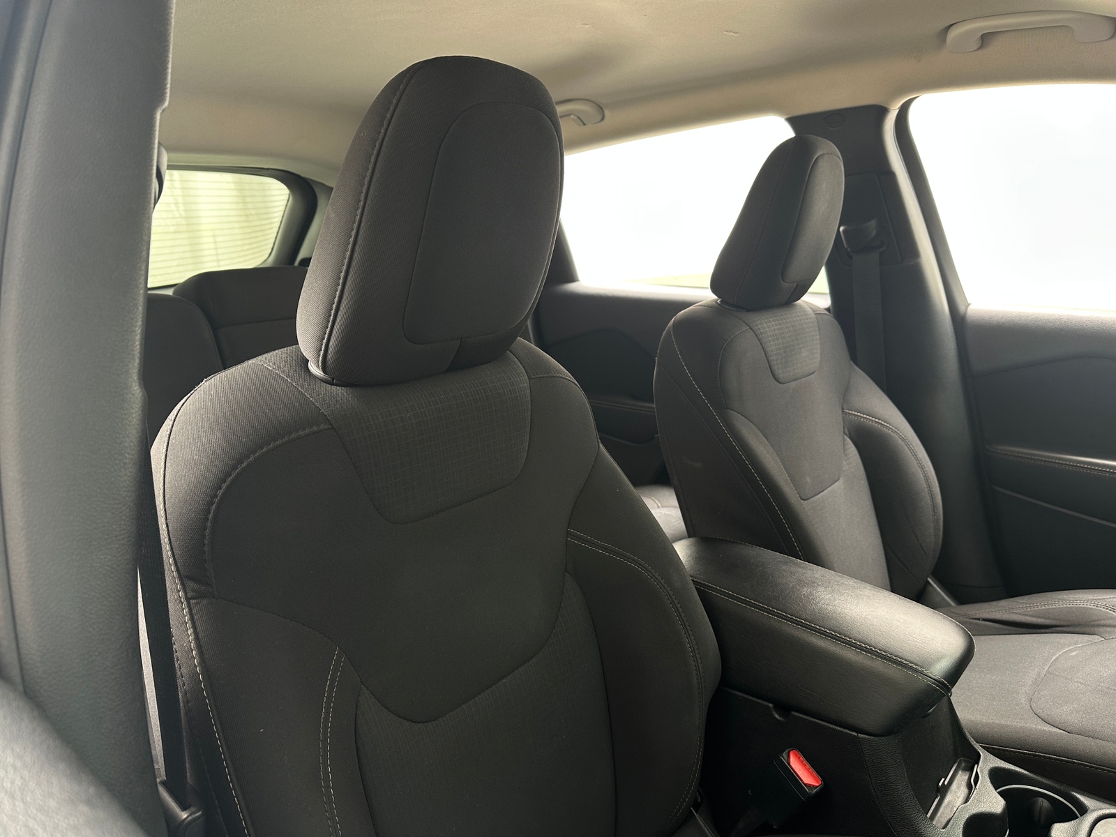 Thumbnail: 2016 Jeep Cherokee - 2