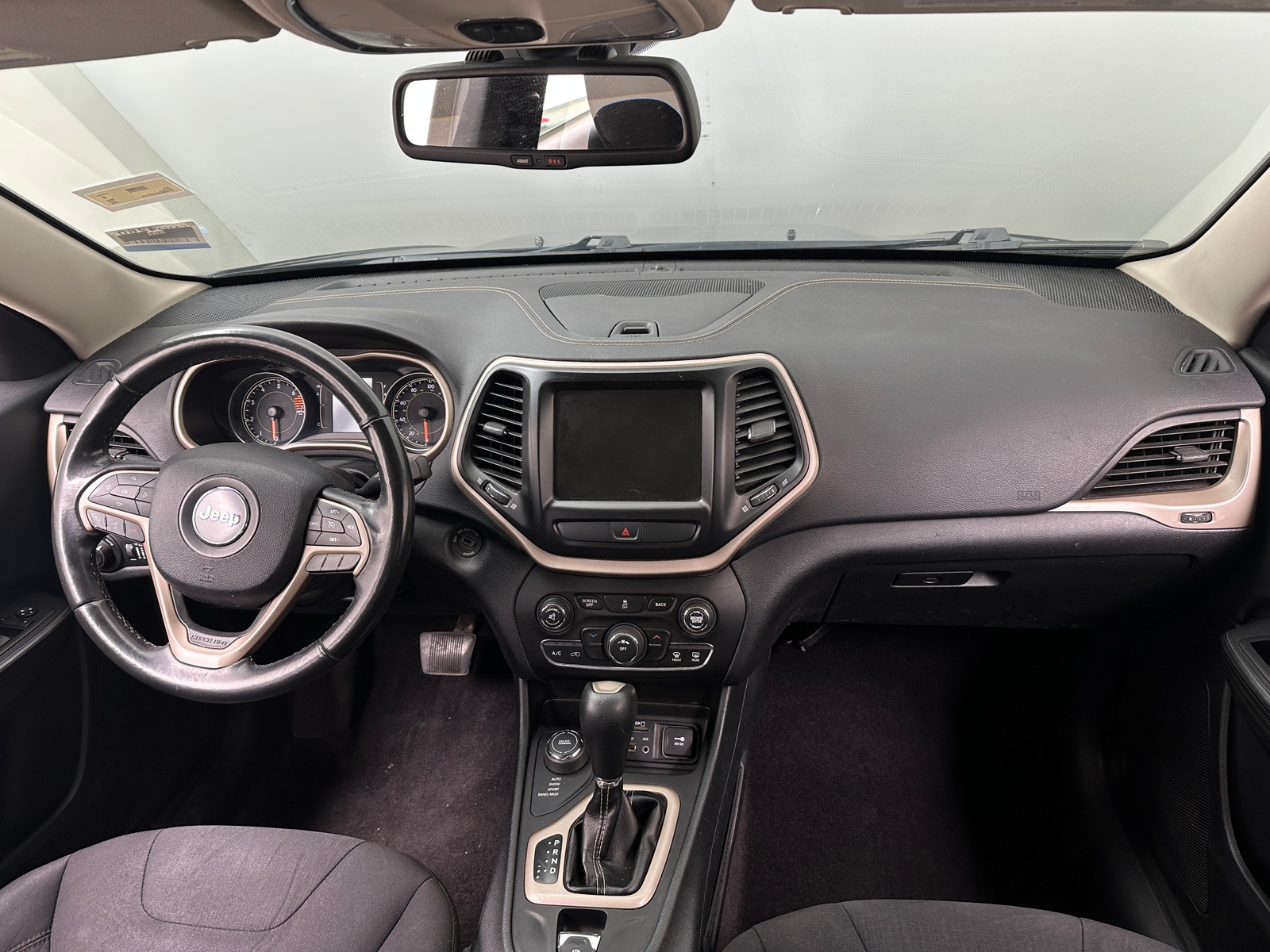 Thumbnail: 2016 Jeep Cherokee - 3