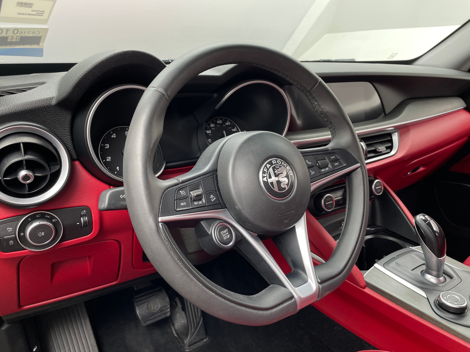 Thumbnail: 2019 Alfa Romeo Stelvio - 4