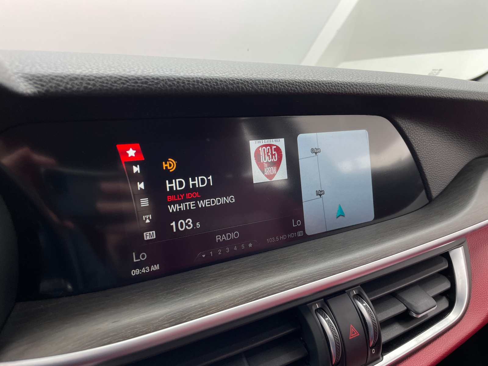 Thumbnail: 2019 Alfa Romeo Stelvio - 3