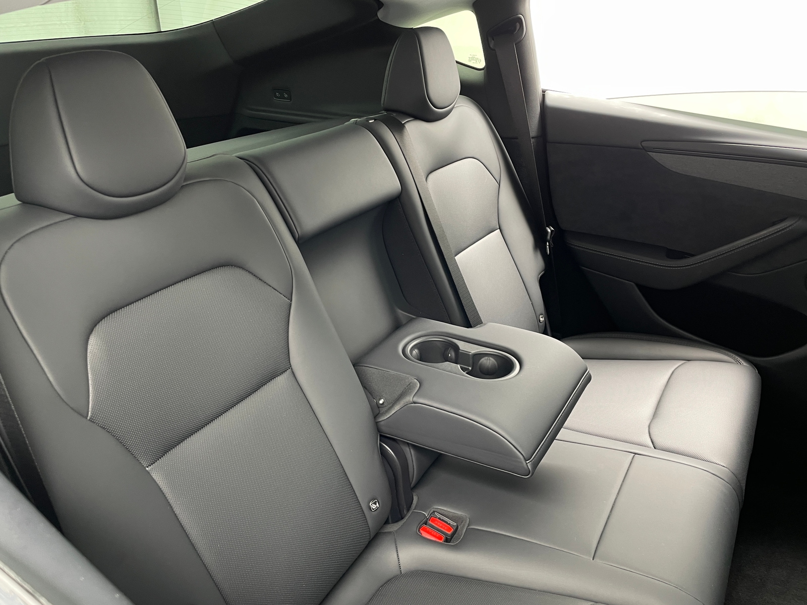 Thumbnail: 2026 Tesla Model Y - 5