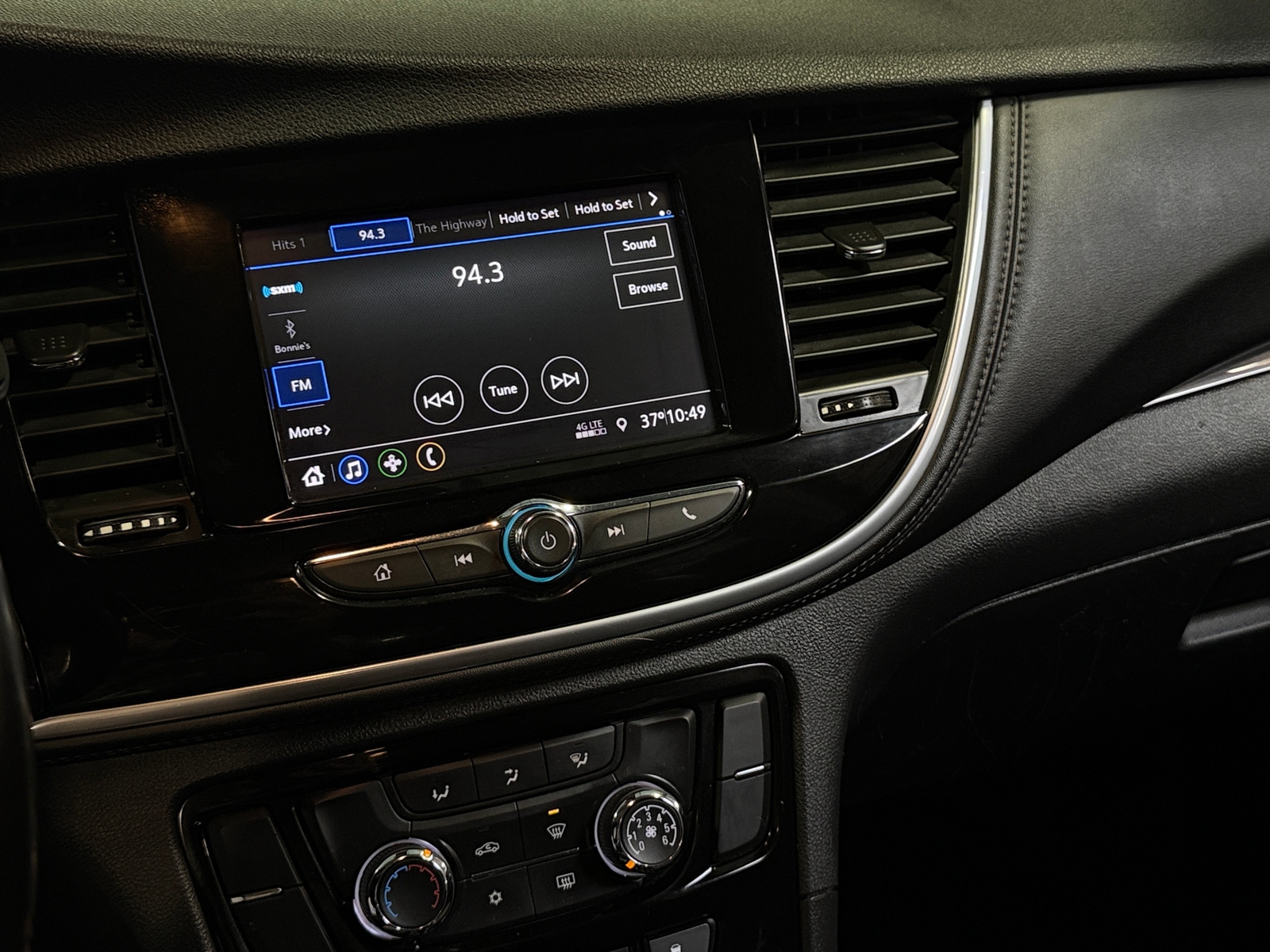 Thumbnail: 2022 Buick Encore - 4