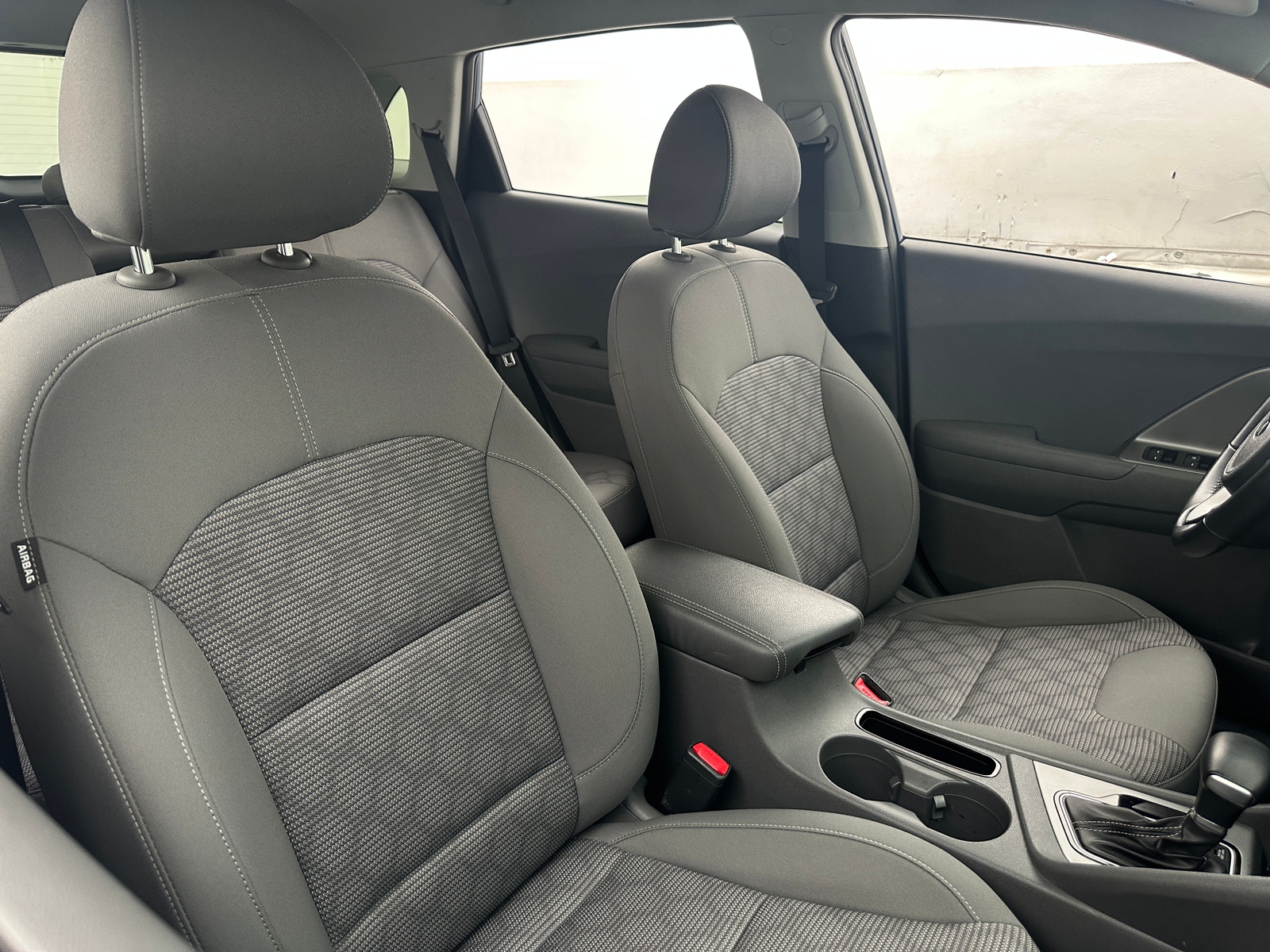 Thumbnail: 2019 Kia Niro - 2