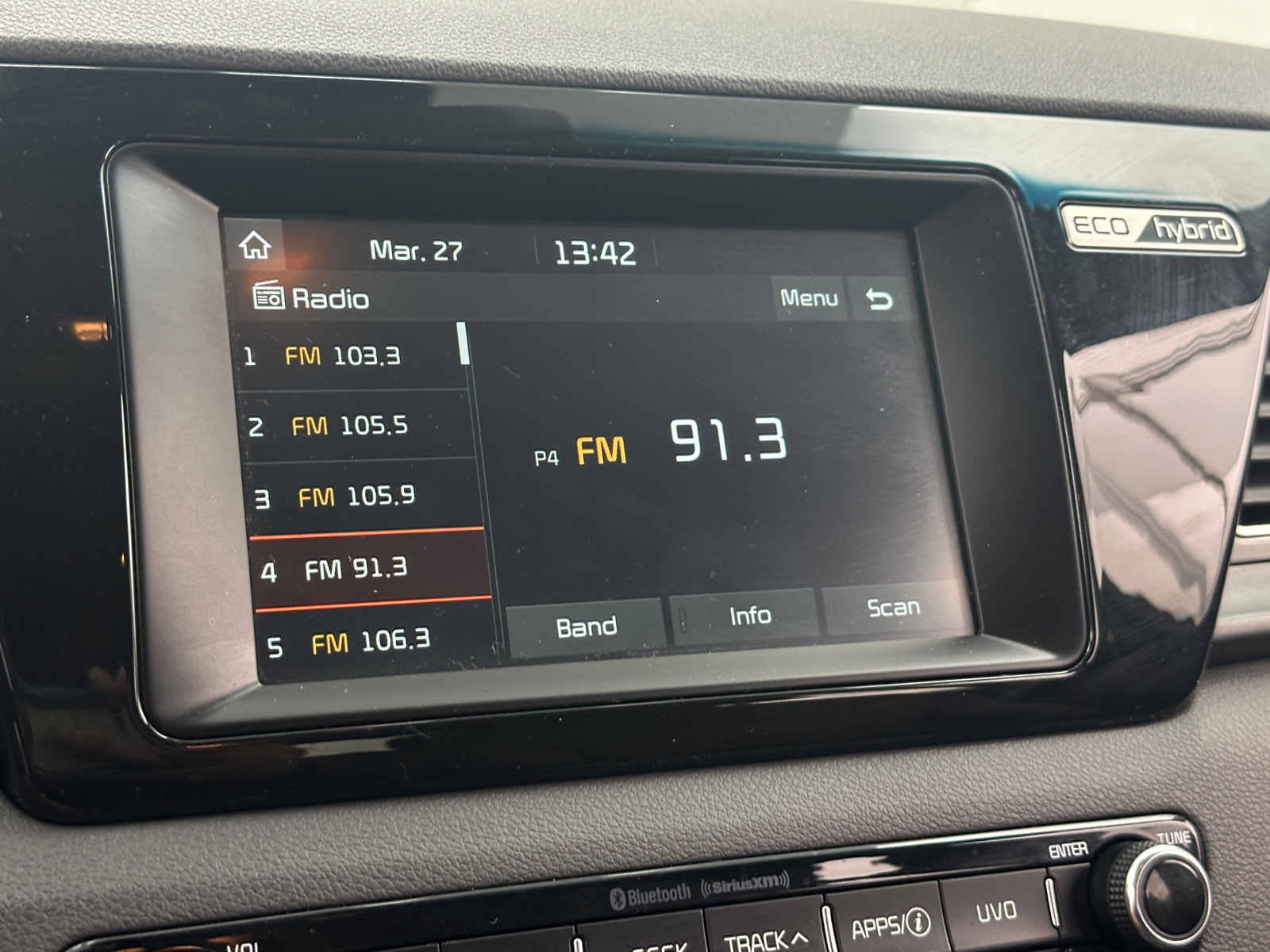 Thumbnail: 2019 Kia Niro - 4