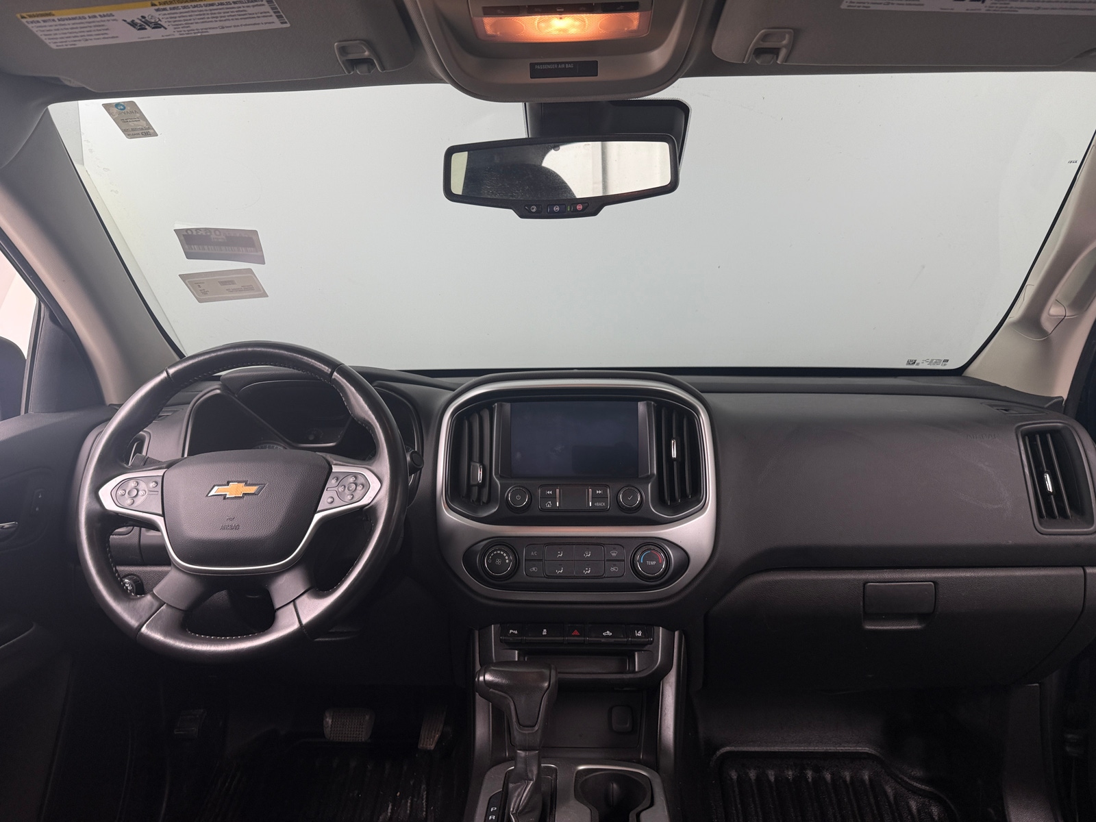 Thumbnail: 2021 Chevrolet Colorado - 3