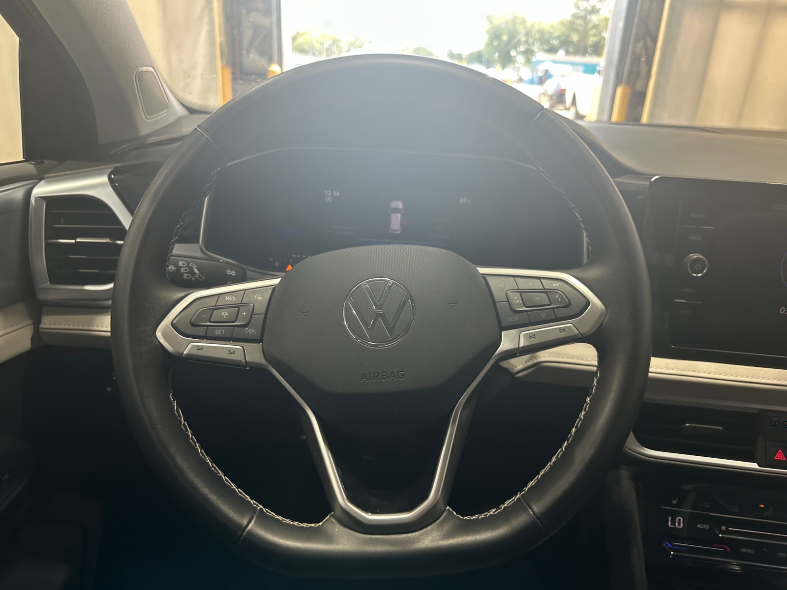 Thumbnail: 2025 Volkswagen Taos - 5