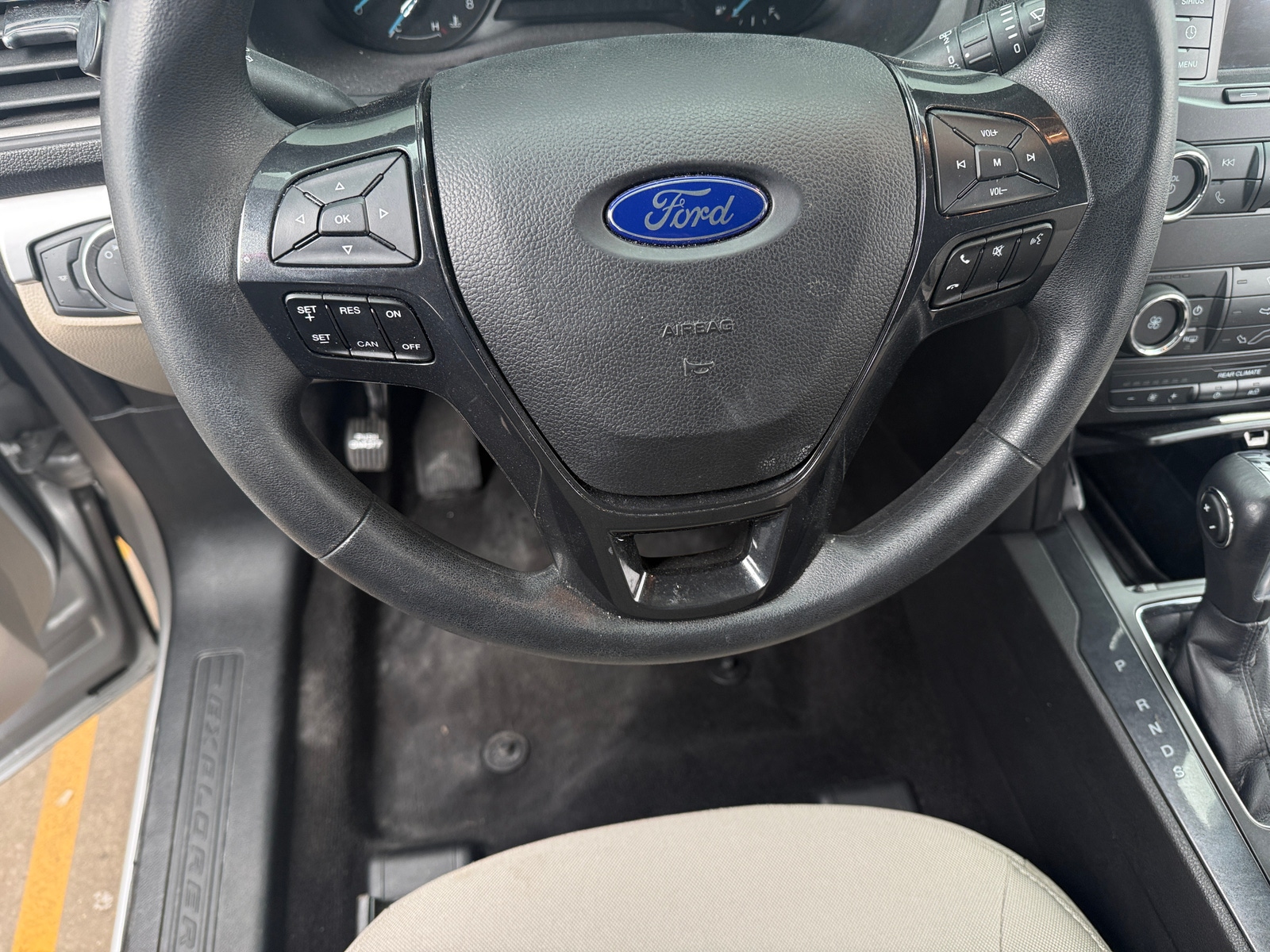 Thumbnail: 2019 Ford Explorer - 5