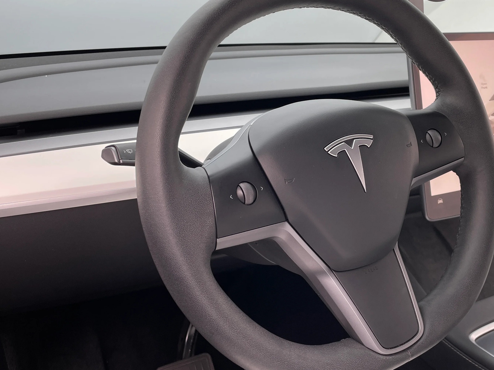 Thumbnail: 2023 Tesla Model Y - 4