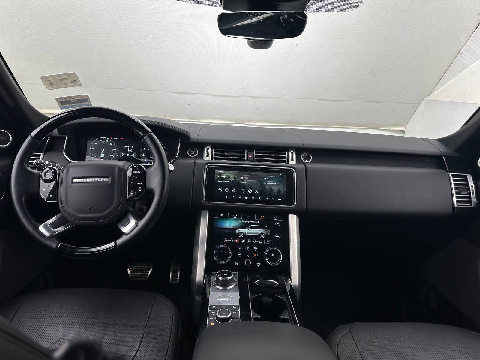 Thumbnail: 2022 Land Rover Range Rover - 2