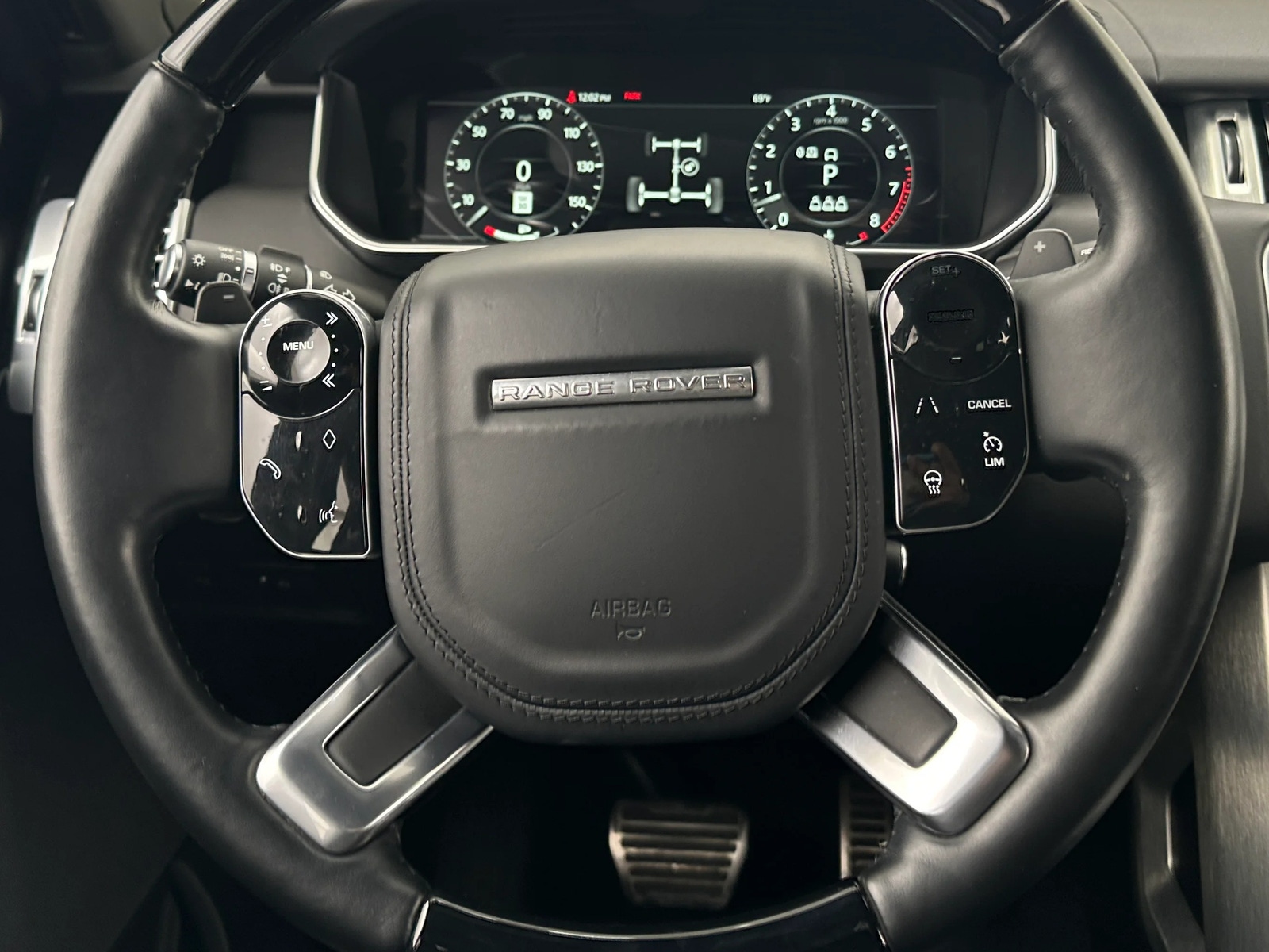 Thumbnail: 2022 Land Rover Range Rover - 4