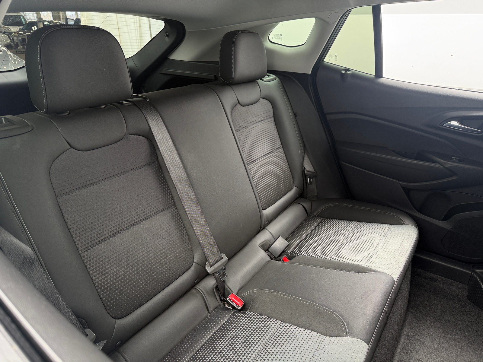 Thumbnail: 2025 Chevrolet Trax - 6