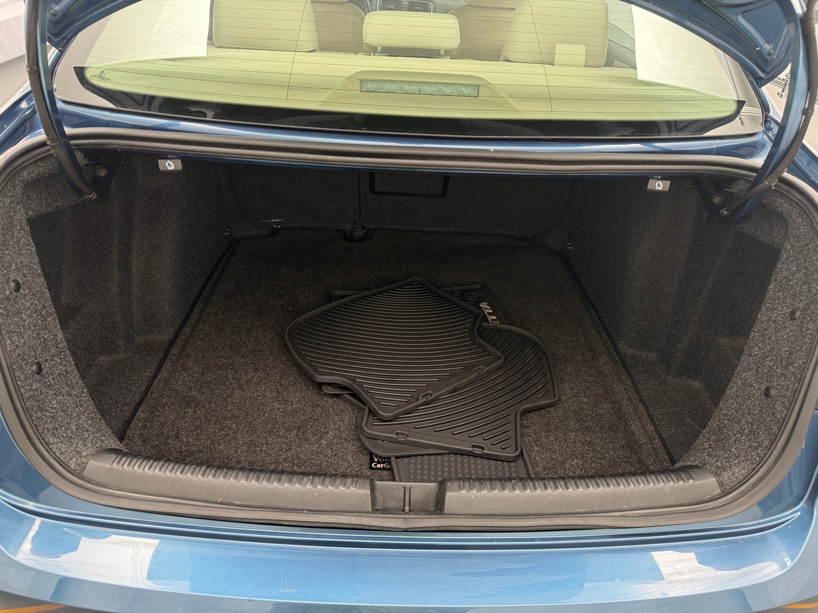 Thumbnail: 2018 Volkswagen Jetta - 6