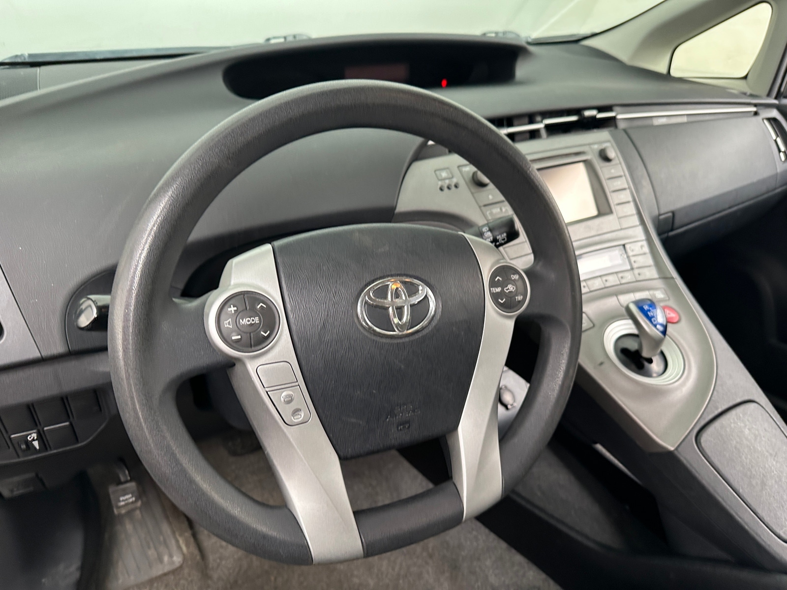 Thumbnail: 2014 Toyota Prius - 5