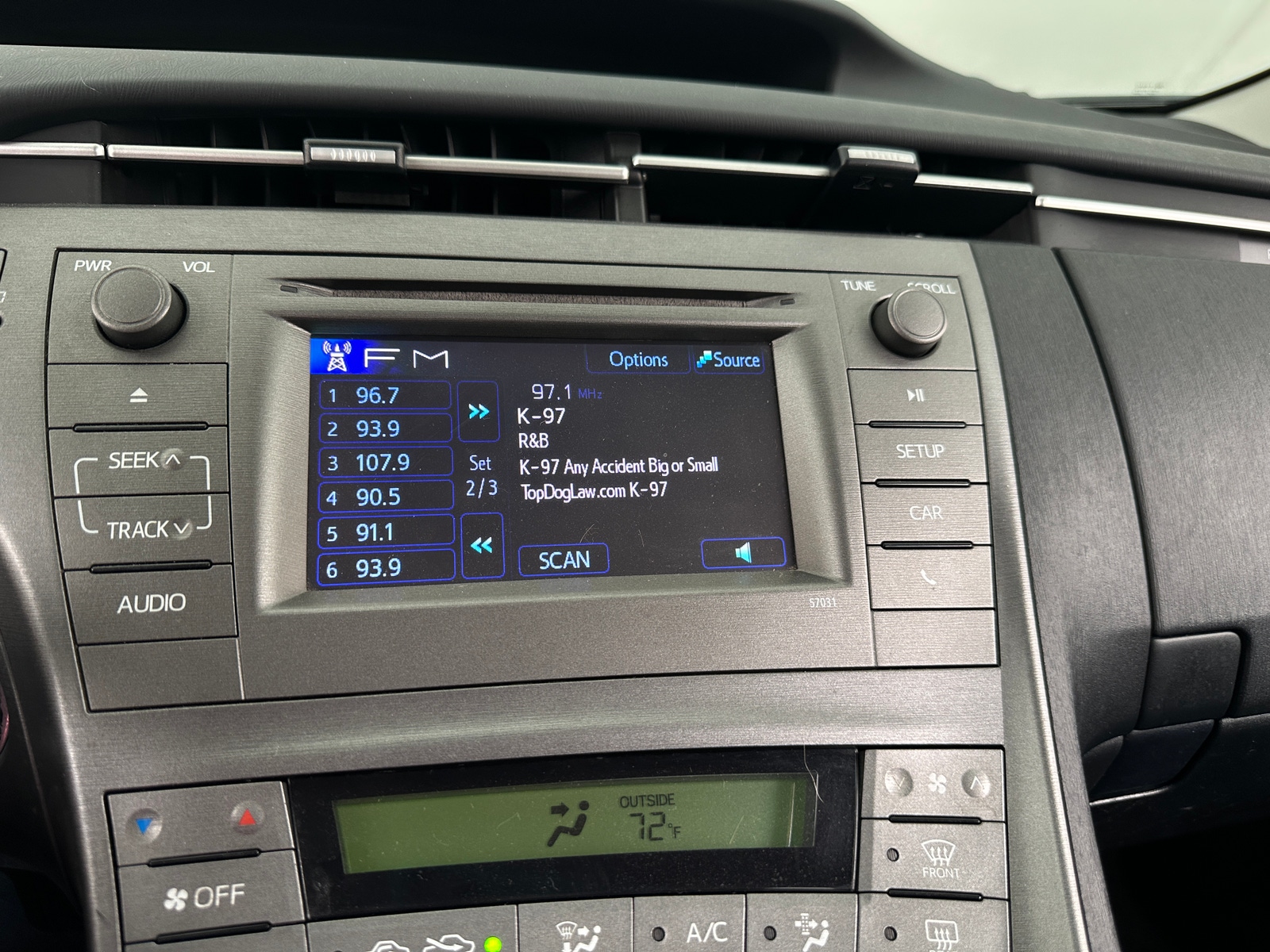 Thumbnail: 2014 Toyota Prius - 4