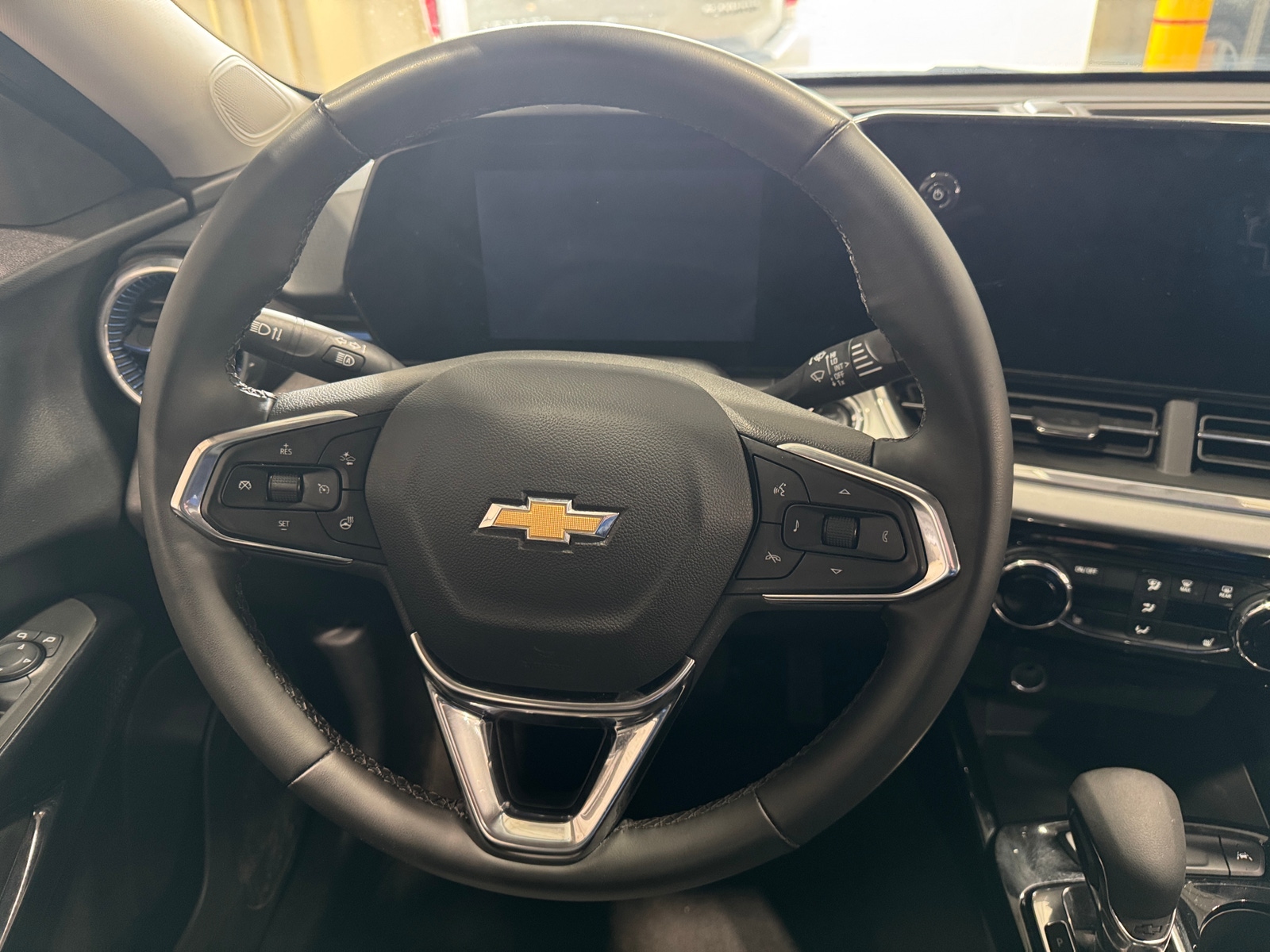 Thumbnail: 2025 Chevrolet Trax - 5