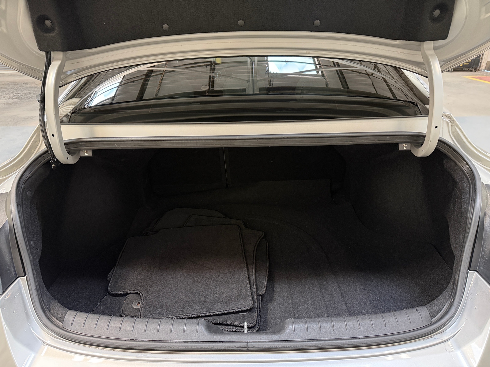 Thumbnail: 2022 Hyundai Elantra - 6