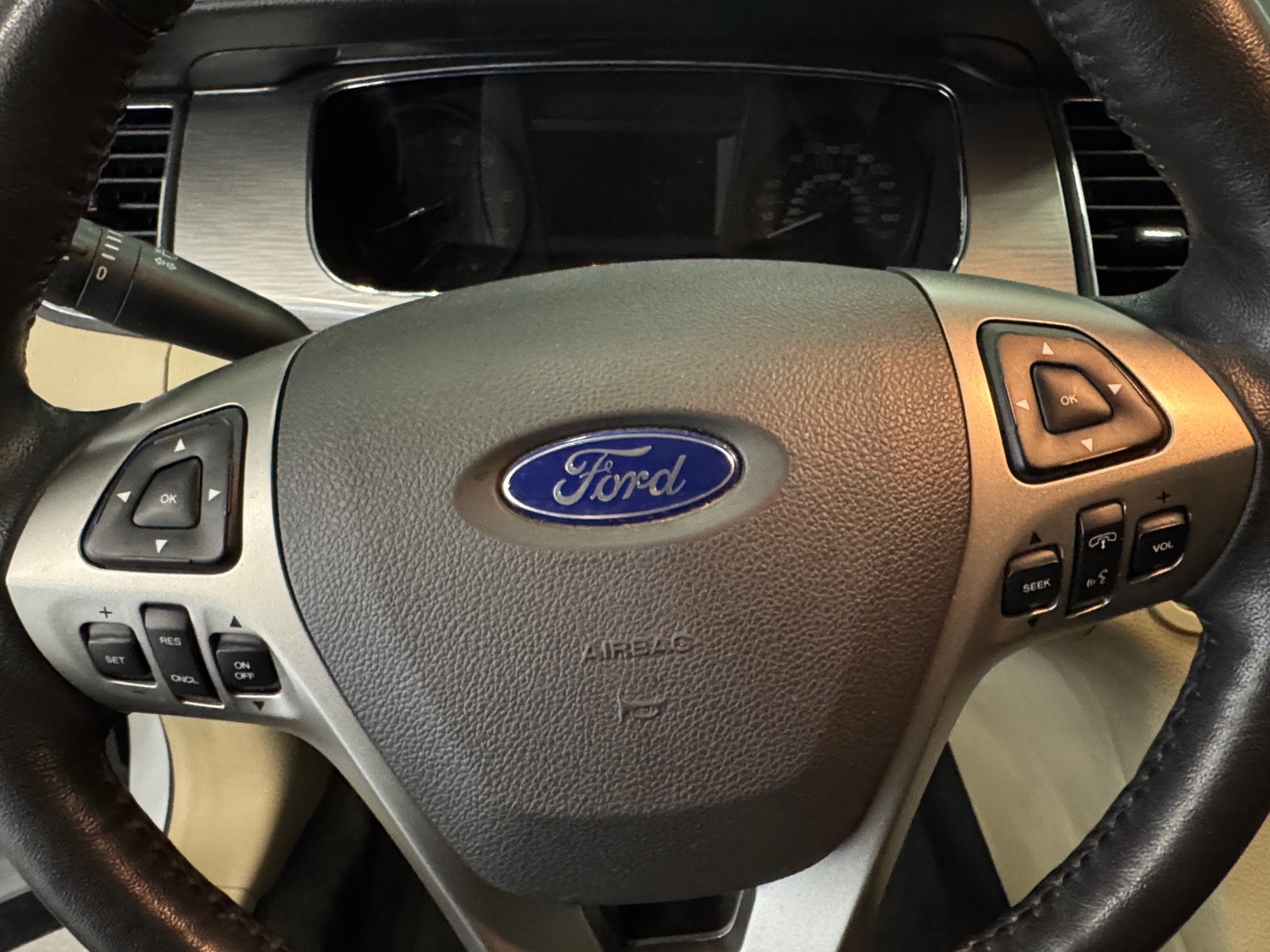 Thumbnail: 2015 Ford Taurus - 5