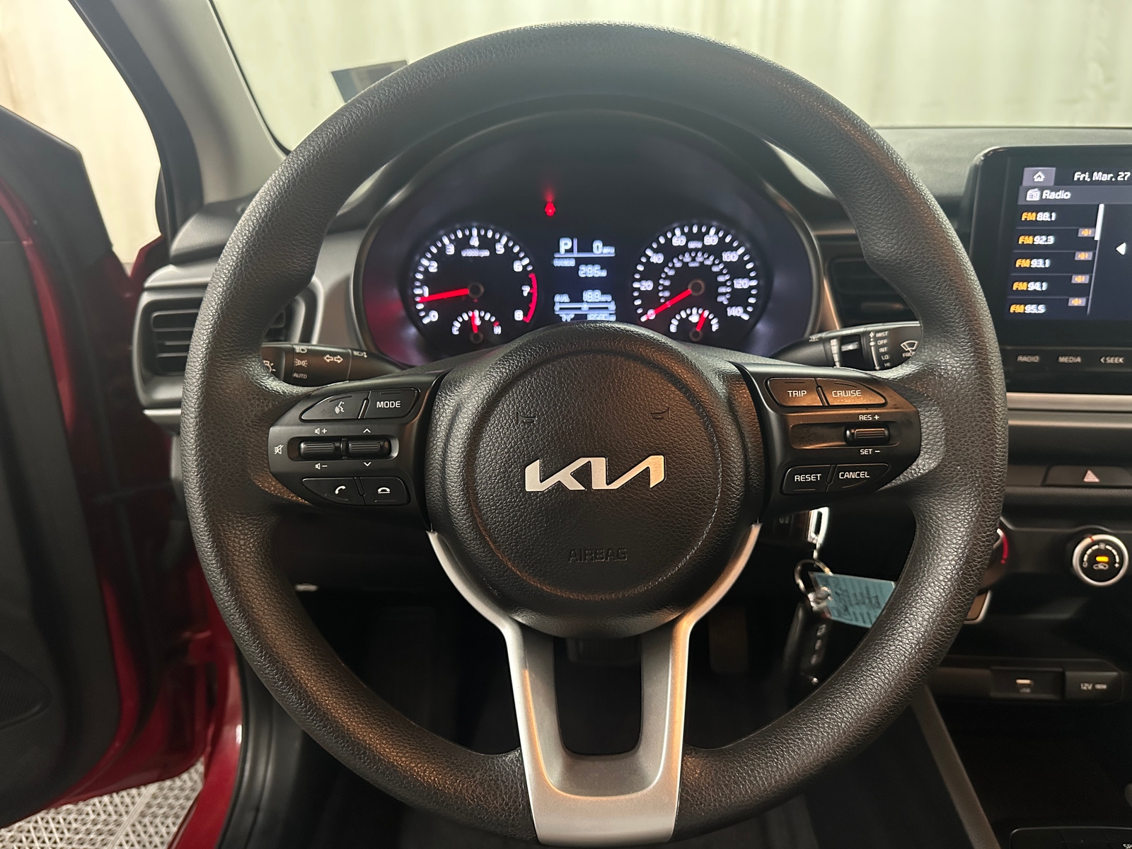 Thumbnail: 2023 Kia Rio - 5