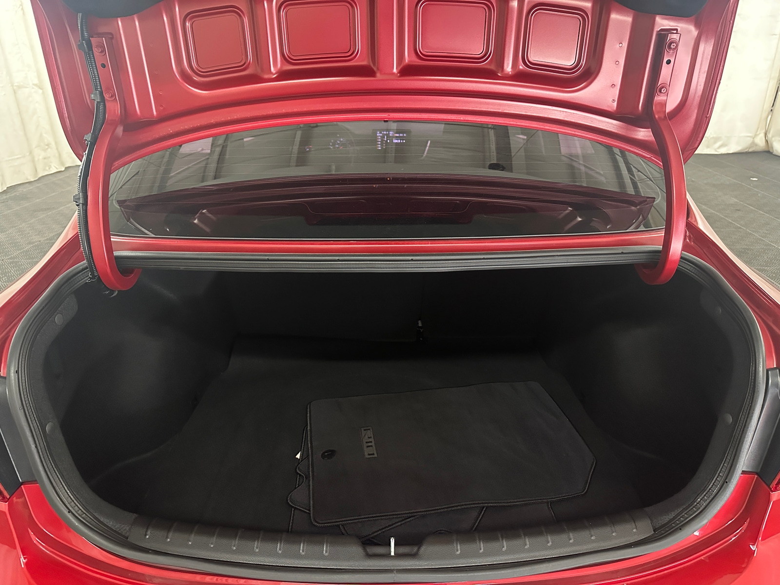 Thumbnail: 2023 Kia Rio - 7