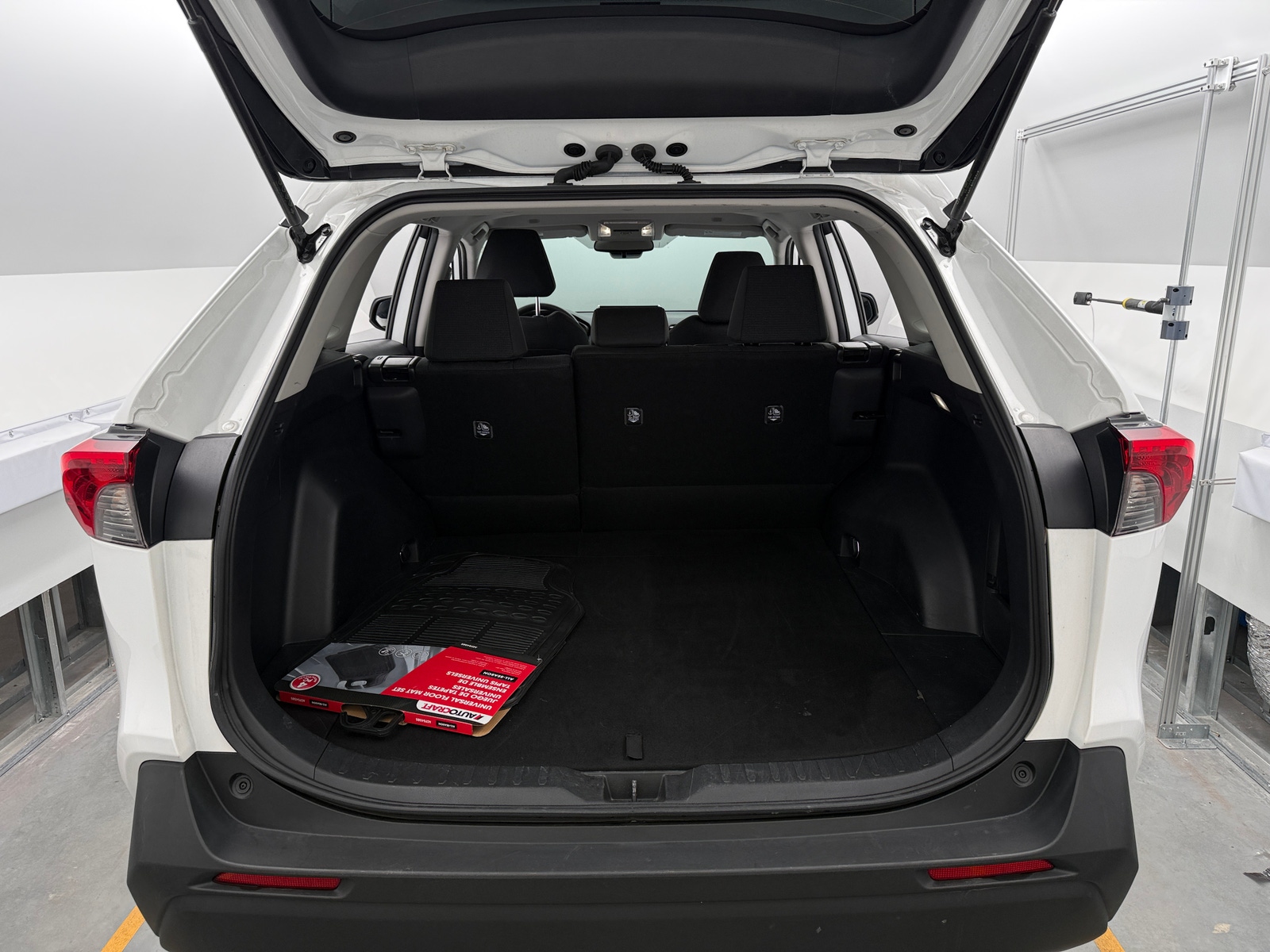 Thumbnail: 2025 Toyota RAV4 - 7