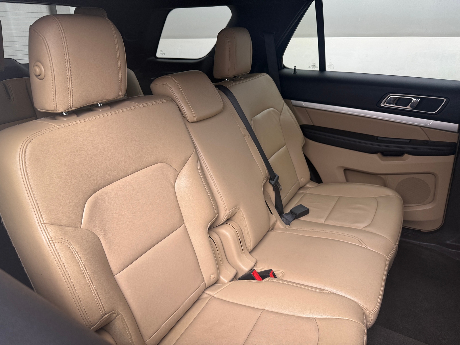 Thumbnail: 2017 Ford Explorer - 5