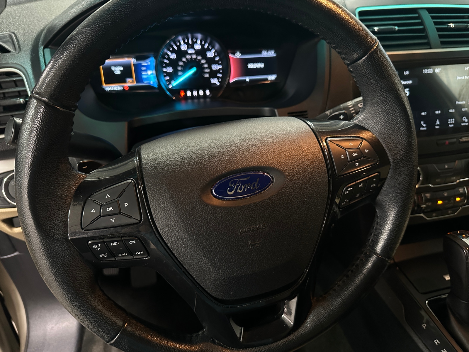 Thumbnail: 2017 Ford Explorer - 4