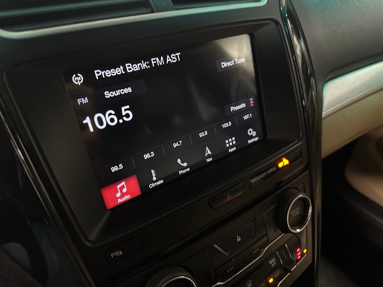 Thumbnail: 2017 Ford Explorer - 3