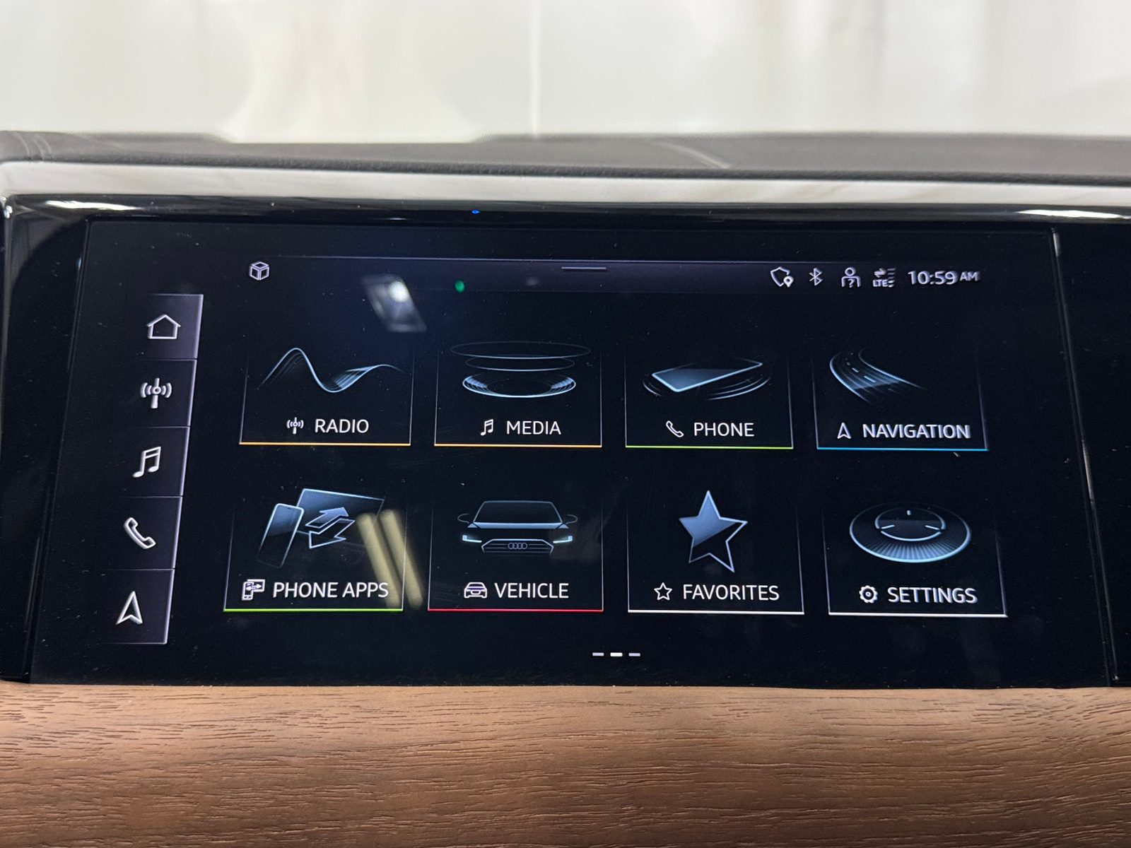 Thumbnail: 2023 Audi e-tron GT - 4